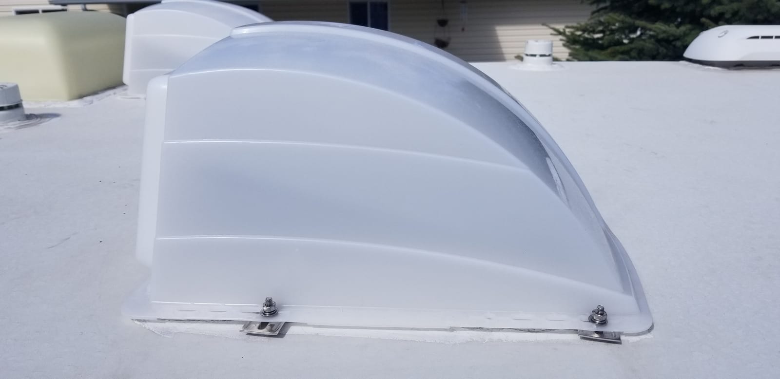 Fan-Tastic Vent 801250 1250 Series Vent - White customer photo 2