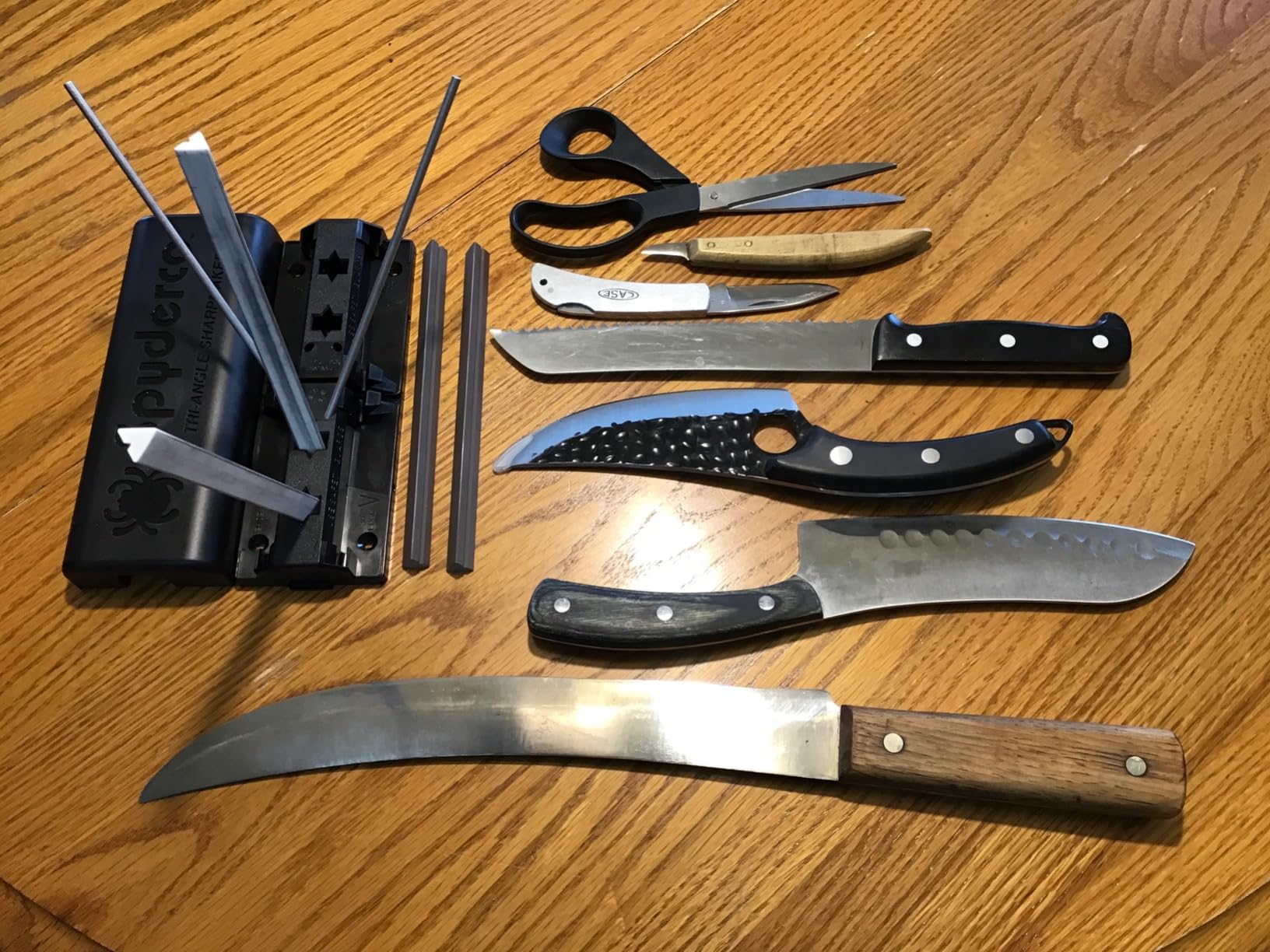 Spyderco Tri-Angle Premium Sharpmaker Set with DVD and Two Sets of Alumina Ceramic Stones - 204MF customer photo 1