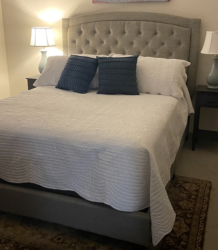 Madison Park Cottage Damask Coverlet Set, 3 PC Full/Queen Quilt Set | Scallop Edge, All Season Oversized Bedding with Pre-washed Cotton-Filled Quilt, Shams, Cream customer photo 1