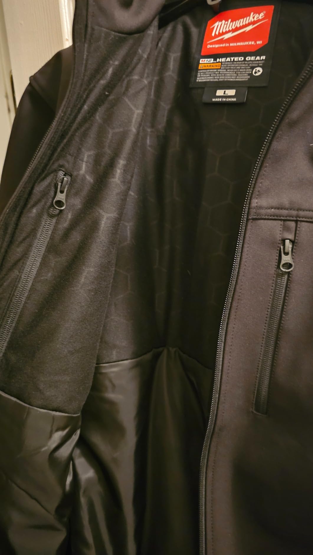 Milwaukee Unisex Modern Heated Jacket (M12 Heated Jacket) customer photo 1