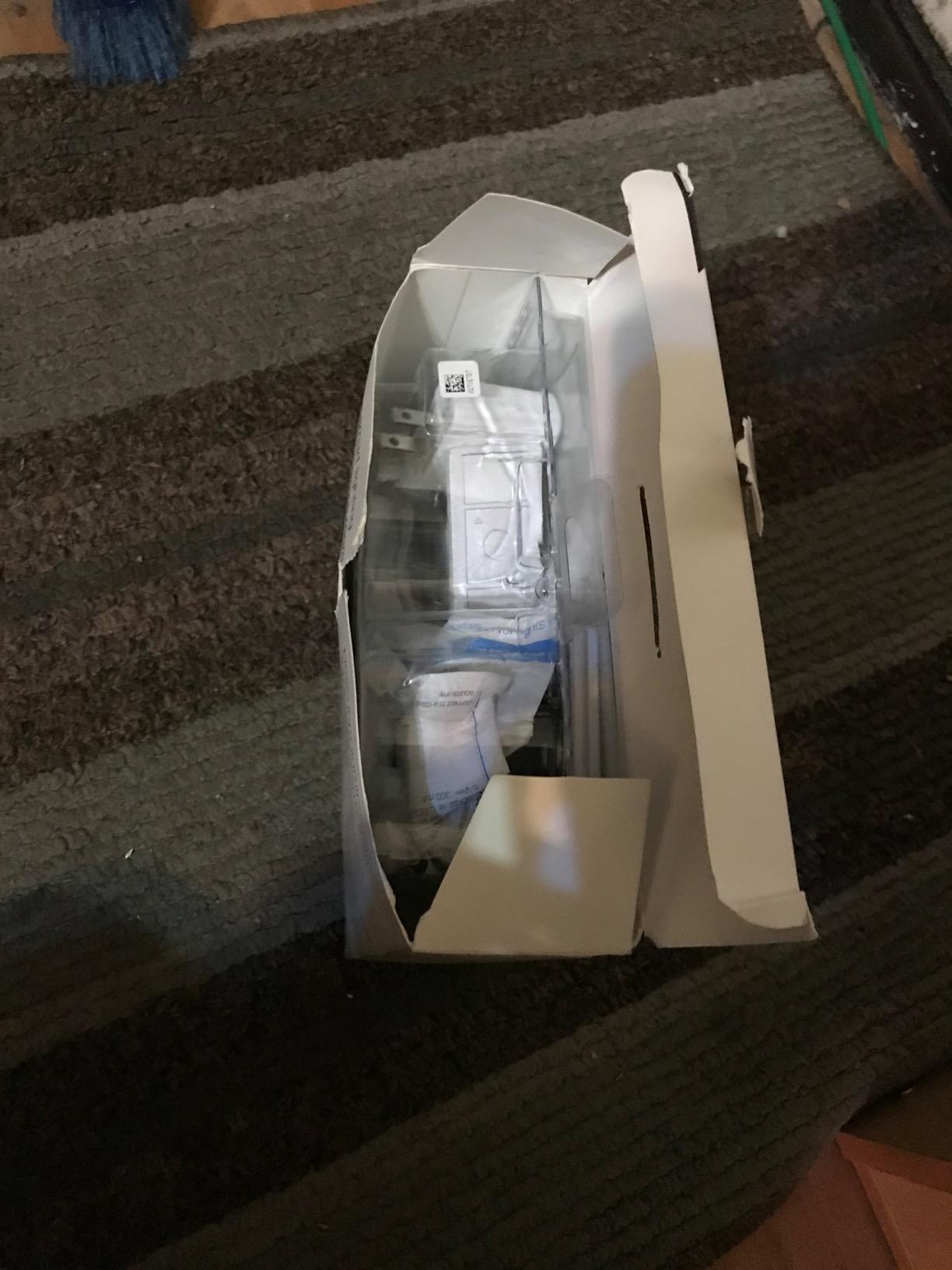 Lutron Caseta Smart Dimmer Starter Kit: Smart Dimmer, Smart Hub, & More customer photo 2