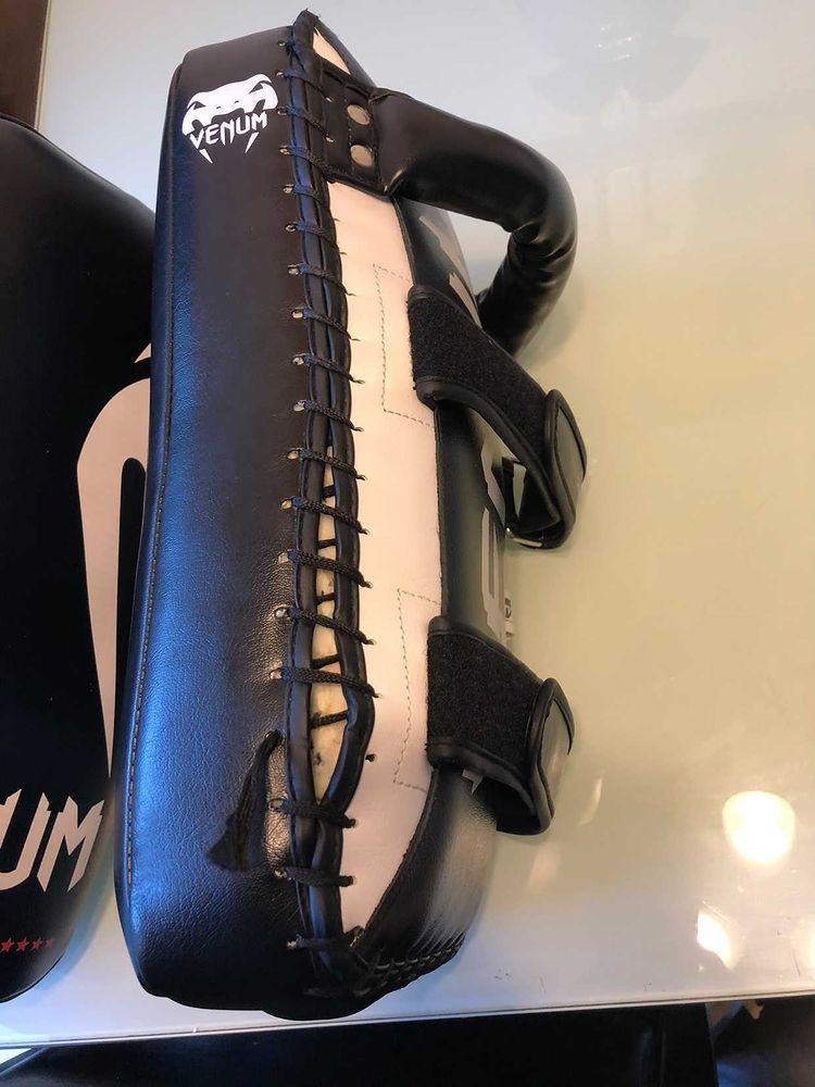 Venum Giant Kick Pads Pair customer photo 2