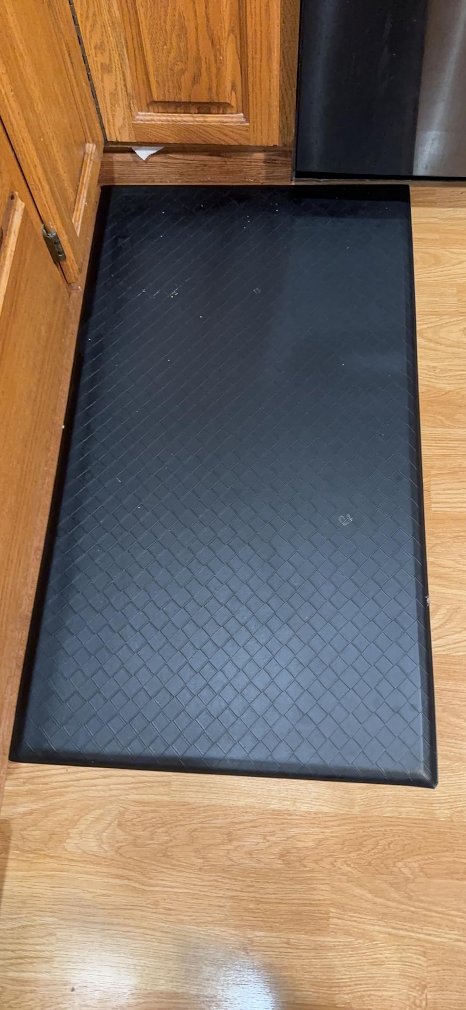Amazon Basics Anti-Fatigue Standing Mat, Non-Slip, Cushioned Comfort Mat for Home, Office and Kitchen, 20