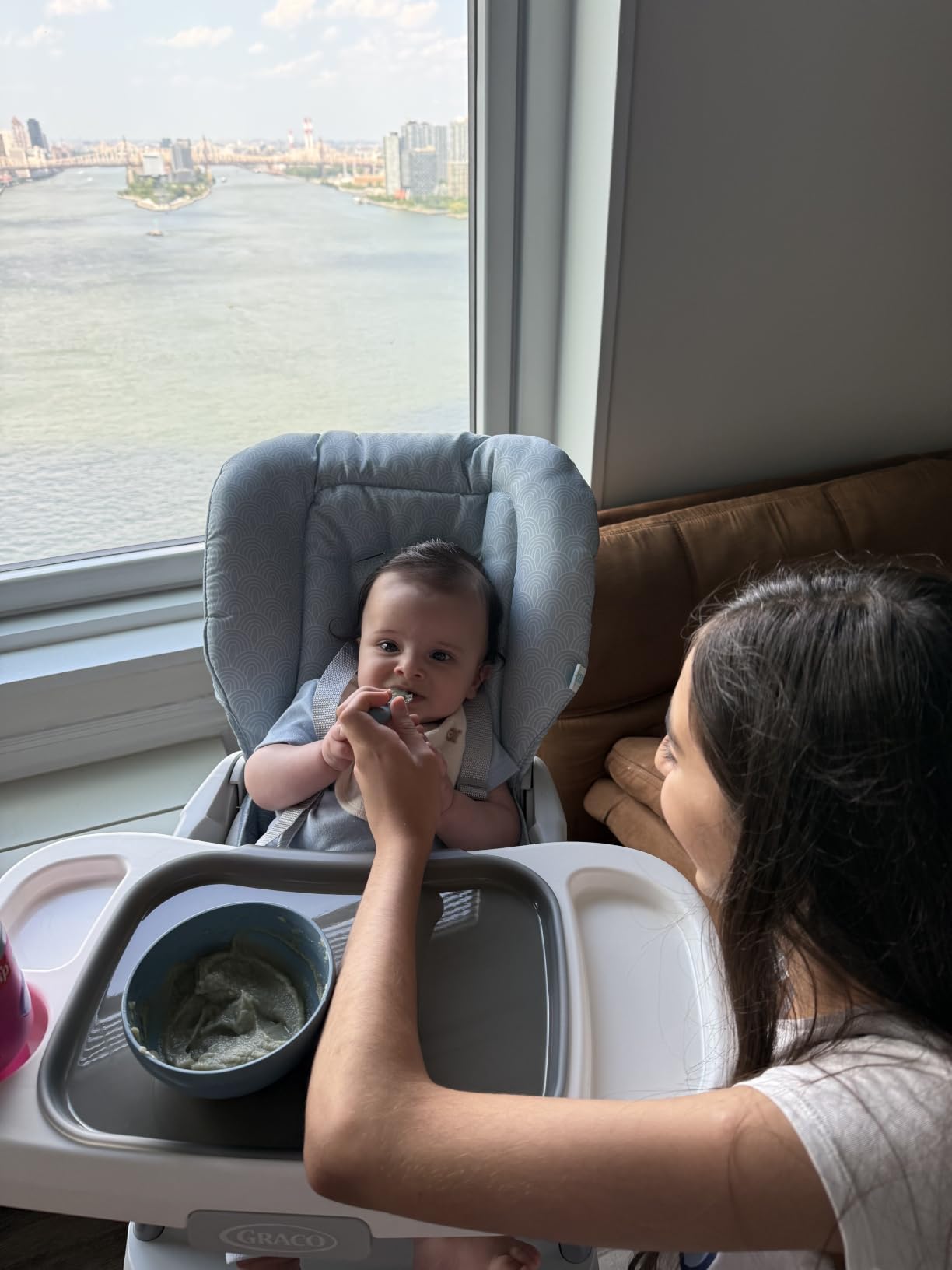 Graco® Slim Snacker High Chair, Ultra Slim, Fast-Folding, Multiple Recline Positions, Comfortable Feeding, Whisk customer photo 2