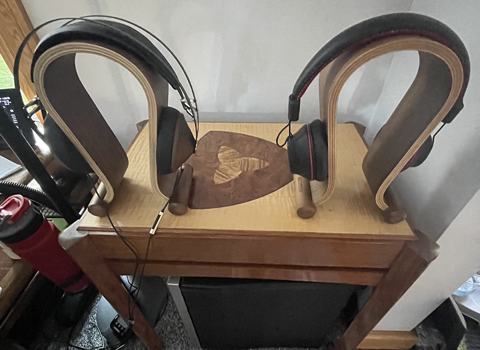 SAMDI Wood Headphone Stand, Headphone Holder Wood Headset Stand Compatible for Sony, Bose, Shure, Jabra, JBL, AKG Gaming Headphones Display (Walnut) customer photo 1