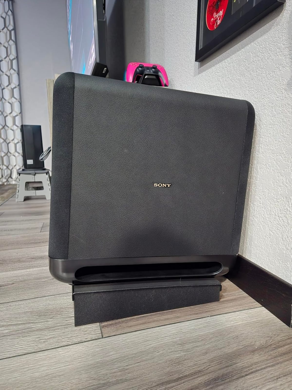 Pyle Speaker Isolation Pads - 10.4 x 13 x 2.8 inches - Acoustic Noise Isolation Platform - Foam Riser Recoil Stabilizer with Rubber Base for Studio Monitor, Subwoofer, Loudspeaker - PSIO6 customer photo 2