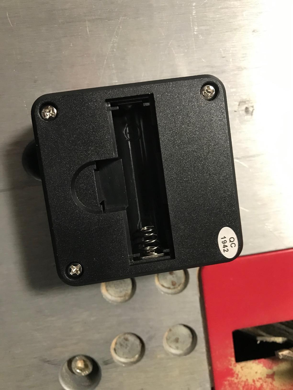 Wixey Digital Angle Gauge for Table Saw & Miter Saw, Magnetic - Precision Angle Setup - Easy-Read Display customer photo 1