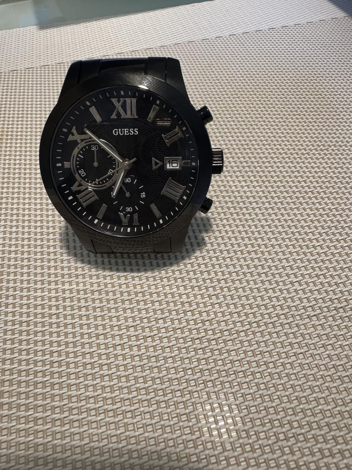 Guess Men's Analog Dress Watch| Stainless Steel Case| 50M Water Resistance customer photo 1
