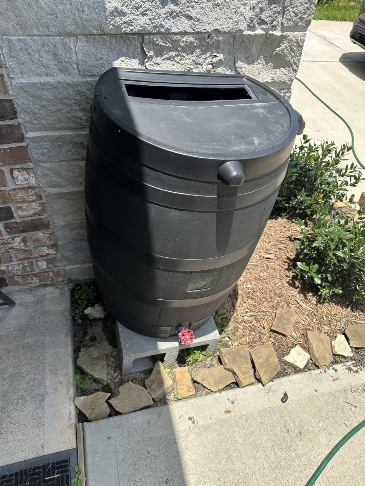RTS Home Accents 50-Gallon ECO Rain Barrel Made with 100% Recycled Plastic, Flat Back Rain Water Collection Barrel, Black customer photo 1