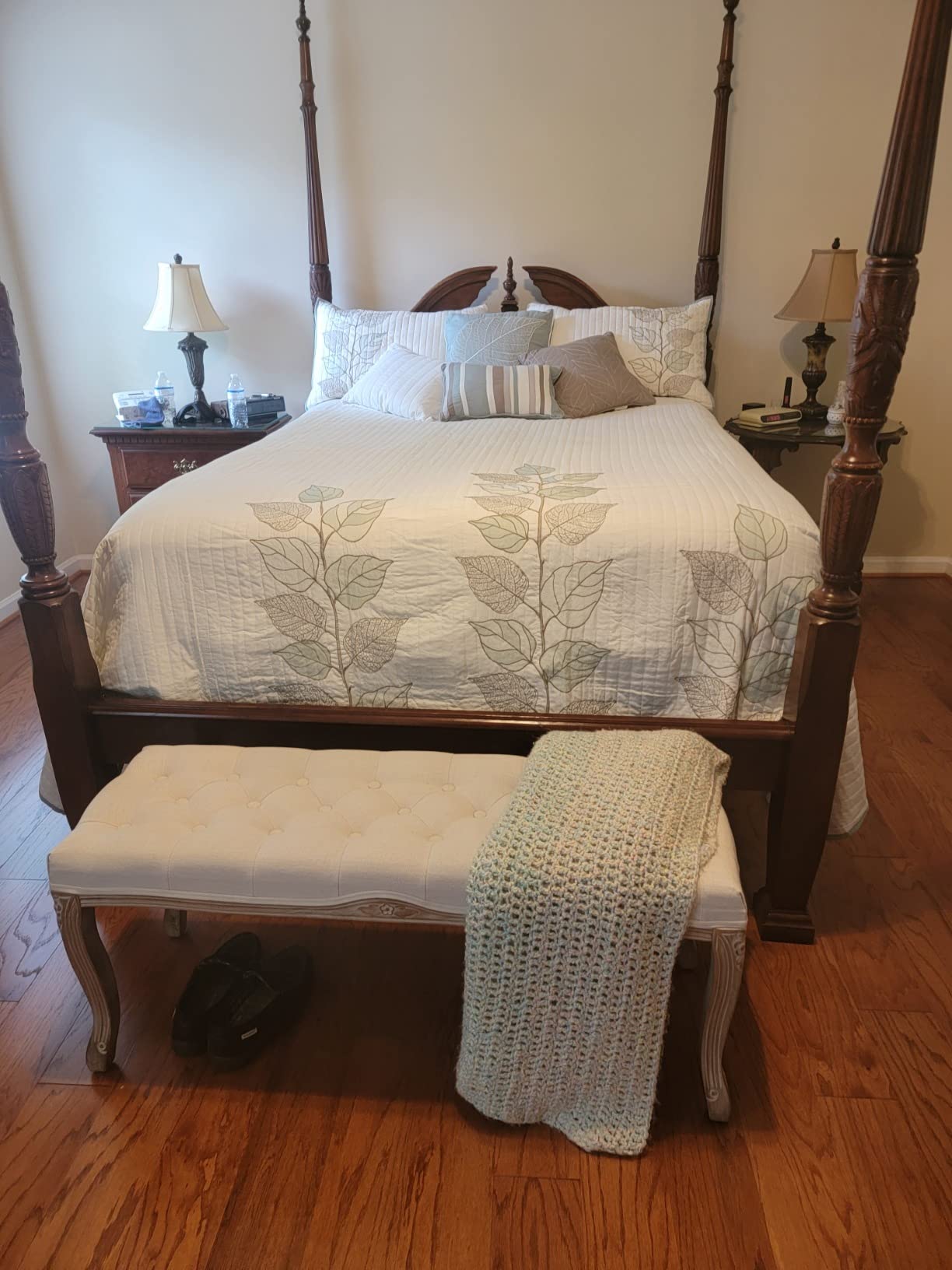 Madison Park Modern Floral Coverlet Breathable Taupe Queen Quilt Set, 6pc | Lightweight Bedding Set, All Season, Machine Washable, Easy Care, Cozy, Soft, Casual, Durable, Classic customer photo 2