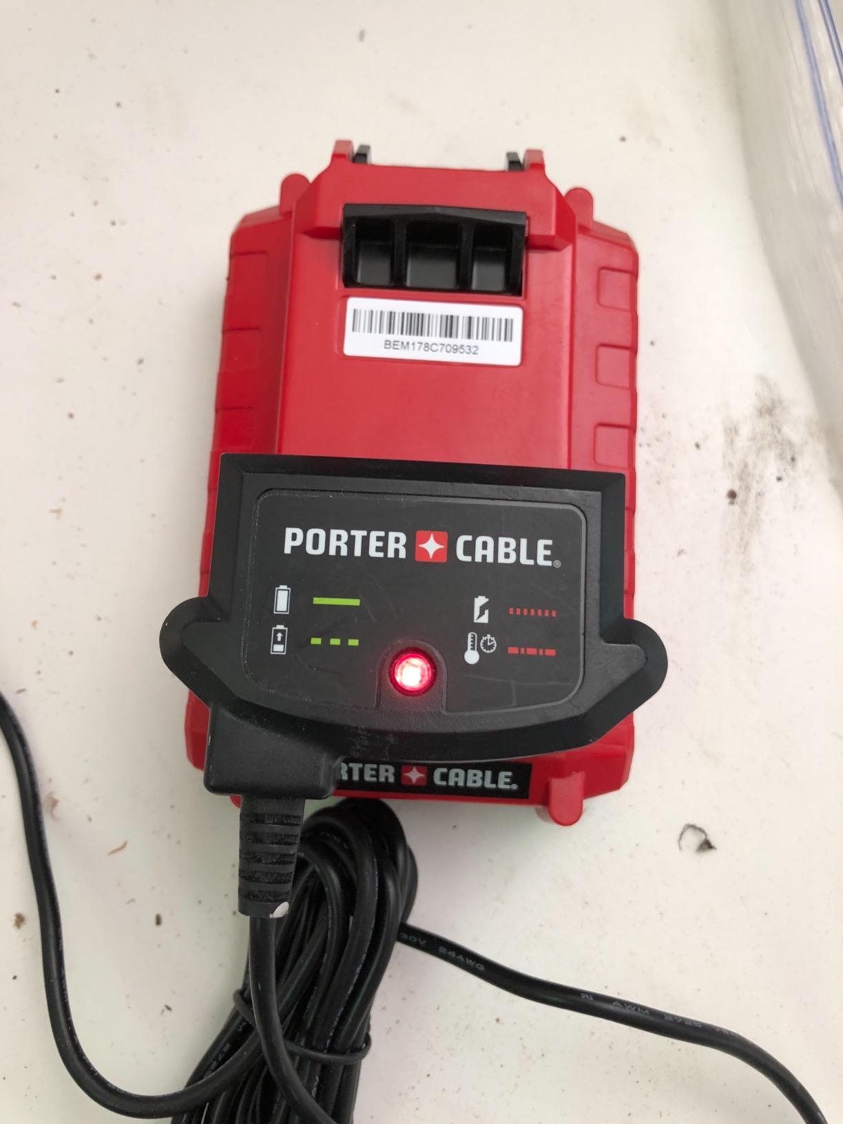 PORTER-CABLE 20V MAX* 6 Tools Combo Kit Cordless Drill Set, Impact Driver, Circular Saw, Reciprocating Saw, Oscillating Tool, Cutting Blade, Flashlight and USB Charger (PCCK617L6) customer photo 2