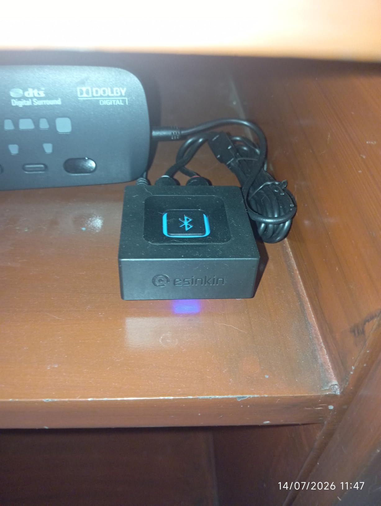Esinkin Bluetooth Audio Adapter for Music Streaming Sound System customer photo 1