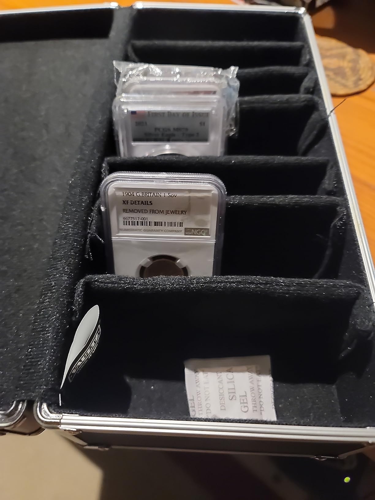 Vaultz Locking Medicine Storage Box, Combo Lock, 3.75x11.88x5.25, Black customer photo 2