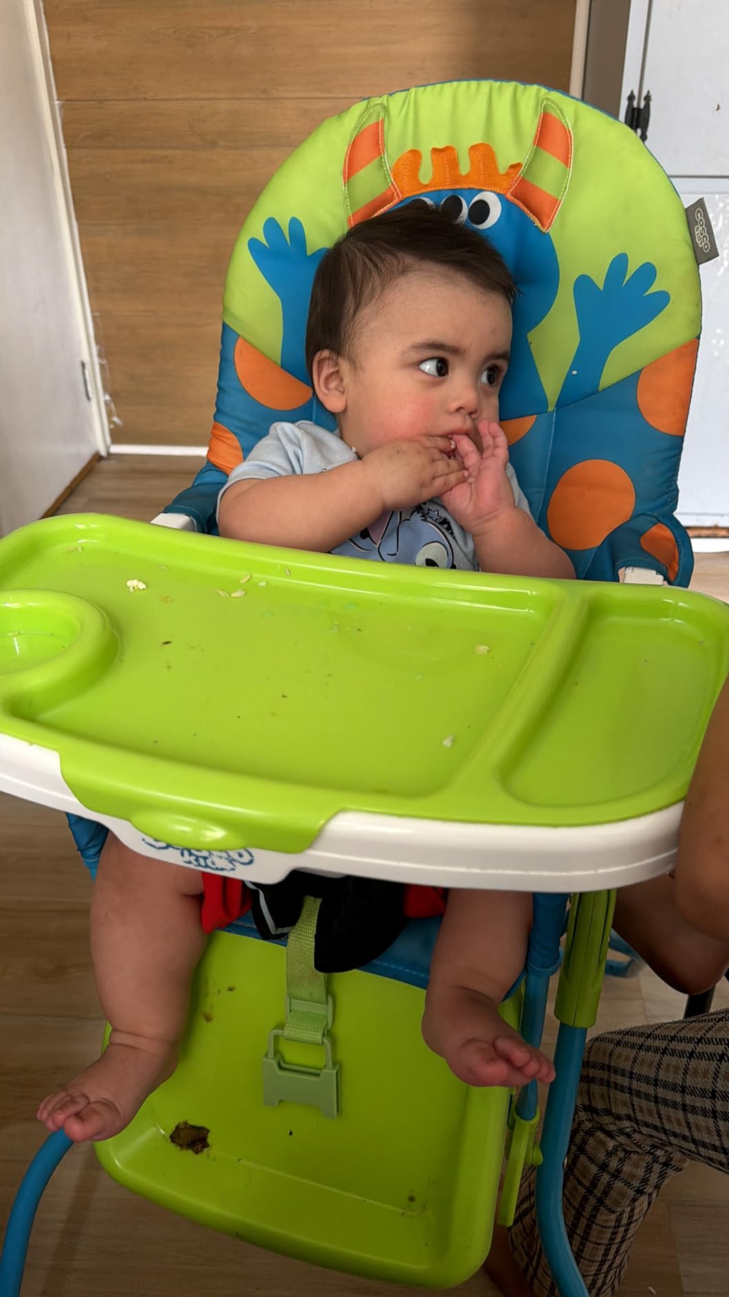 Cosco Kids Simple Fold Folding High Chair for Babies and Toddlers (from 6 Months to 50 lbs) Simple Fold Deluxe with 3-Position Tray, Portable High Chair, Monster Syd customer photo 1