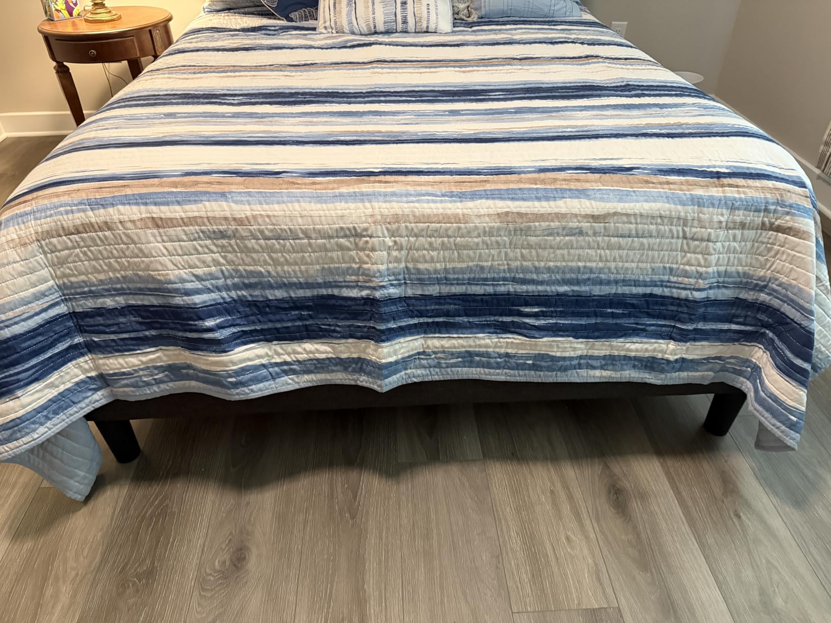 Madison Park Cottage Coastal Quilt Set, 6PC Full/Queen Coverlet Bedspread | All Season Down Alternative, Lightweight Bedding Layer with Shams, Decorative Pillows, Blue/White customer photo 2
