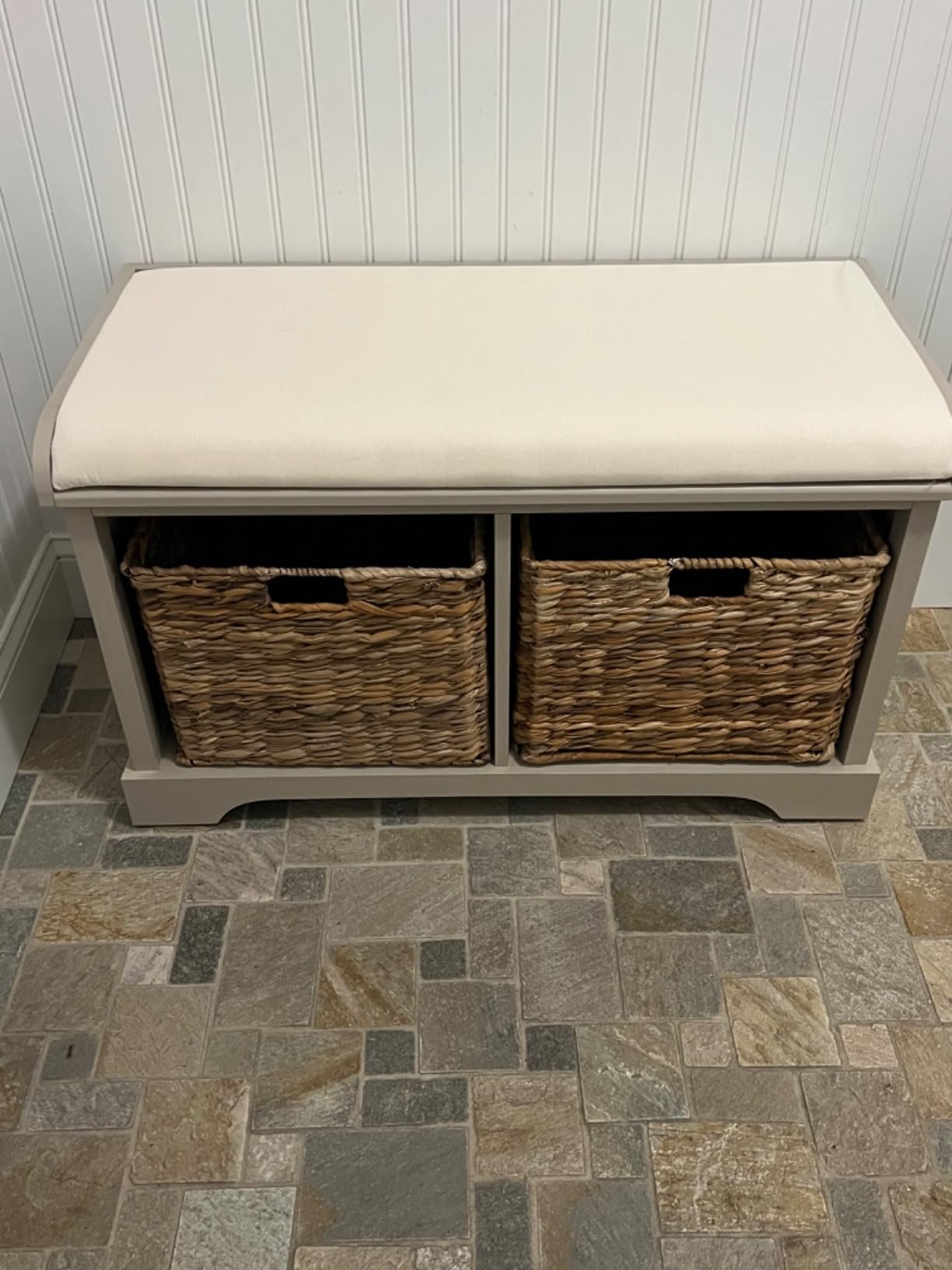 SAFAVIEH Furniture - Freddy 2-Basket Storage Bench - Vintage White - Solid Wood - Coastal Basket Storage Design - Ideal for Entryway, Living Room, Hallway, 18
