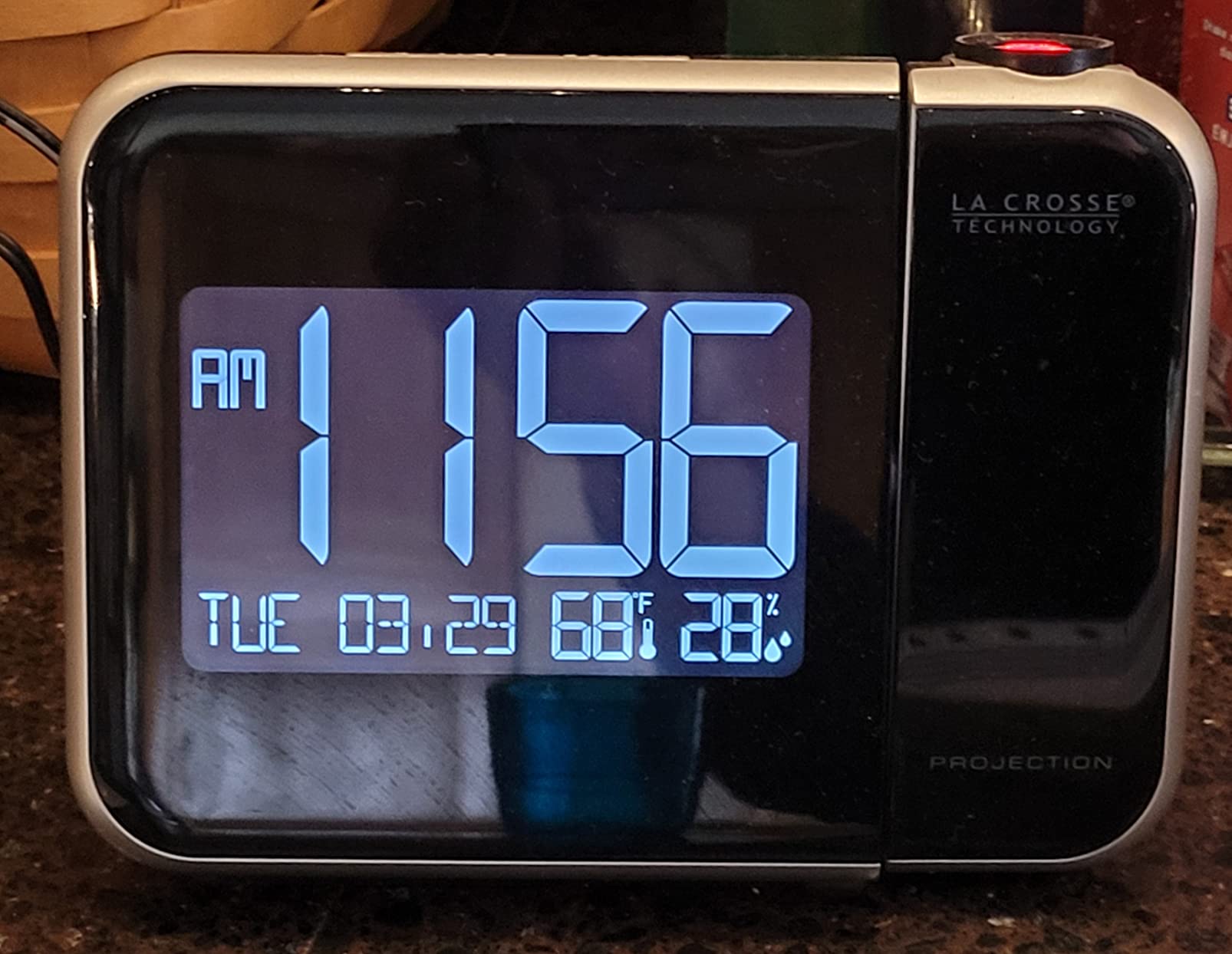 La Crosse Technology 616-1412 Projection Alarm Clock with Indoor Temperature customer photo 1