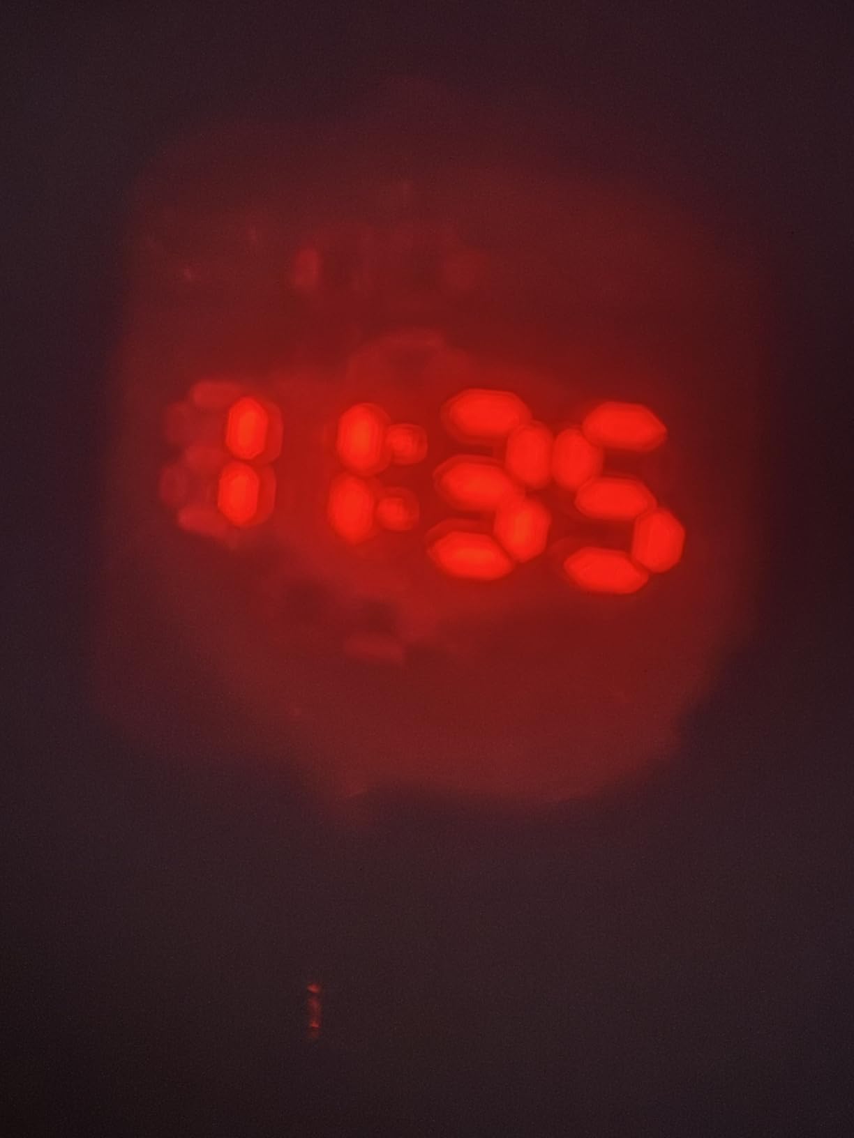 La Crosse Technology 616-1412 Projection Alarm Clock with Indoor Temperature customer photo 2