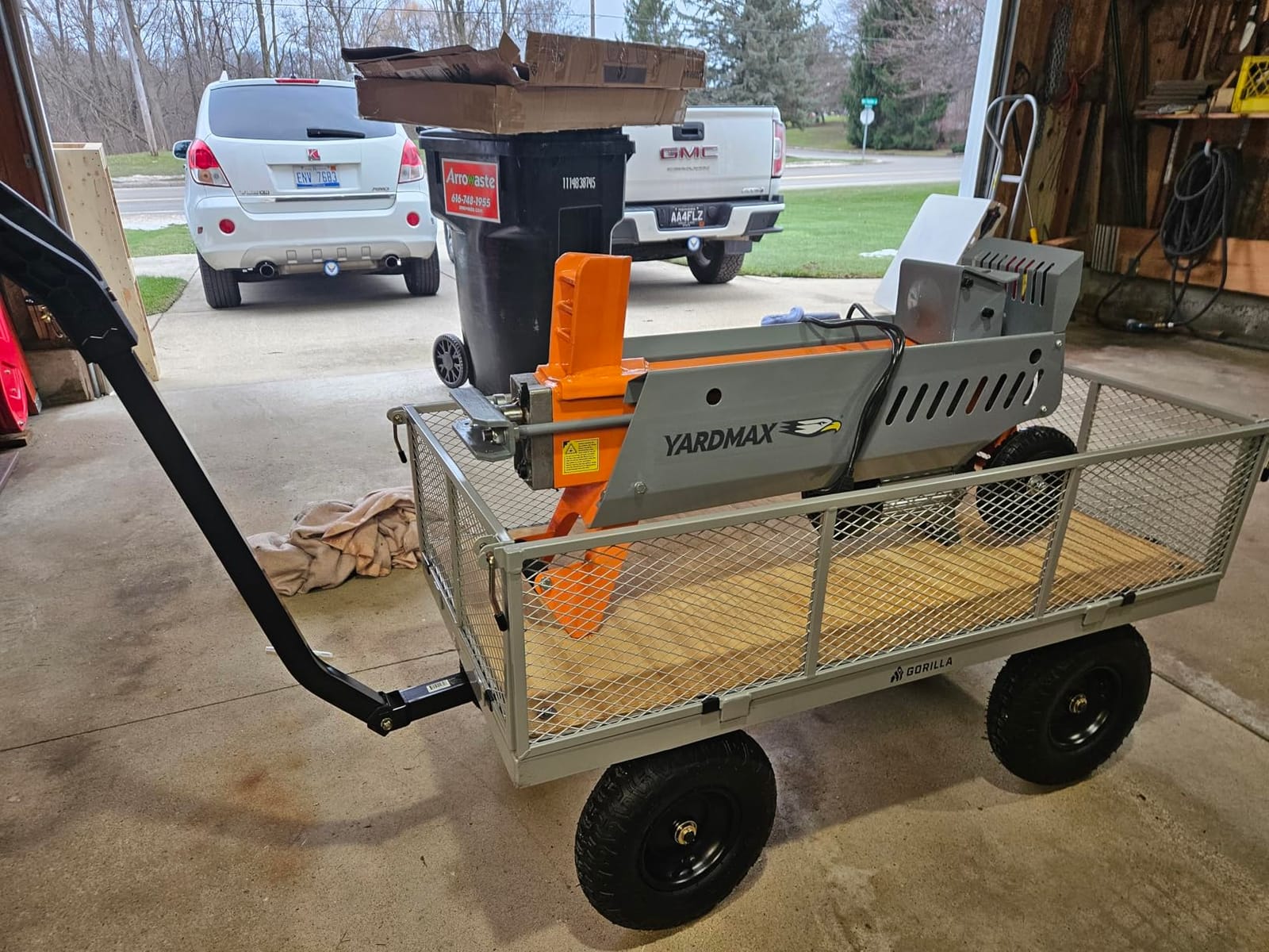 Gorilla Carts GOR1001-COM Steel Utility Cart, Heavy-Duty Convertible 2-in-1 Handle and Removable Sides, 7 cu ft, 1000 lb Capacity customer photo 2