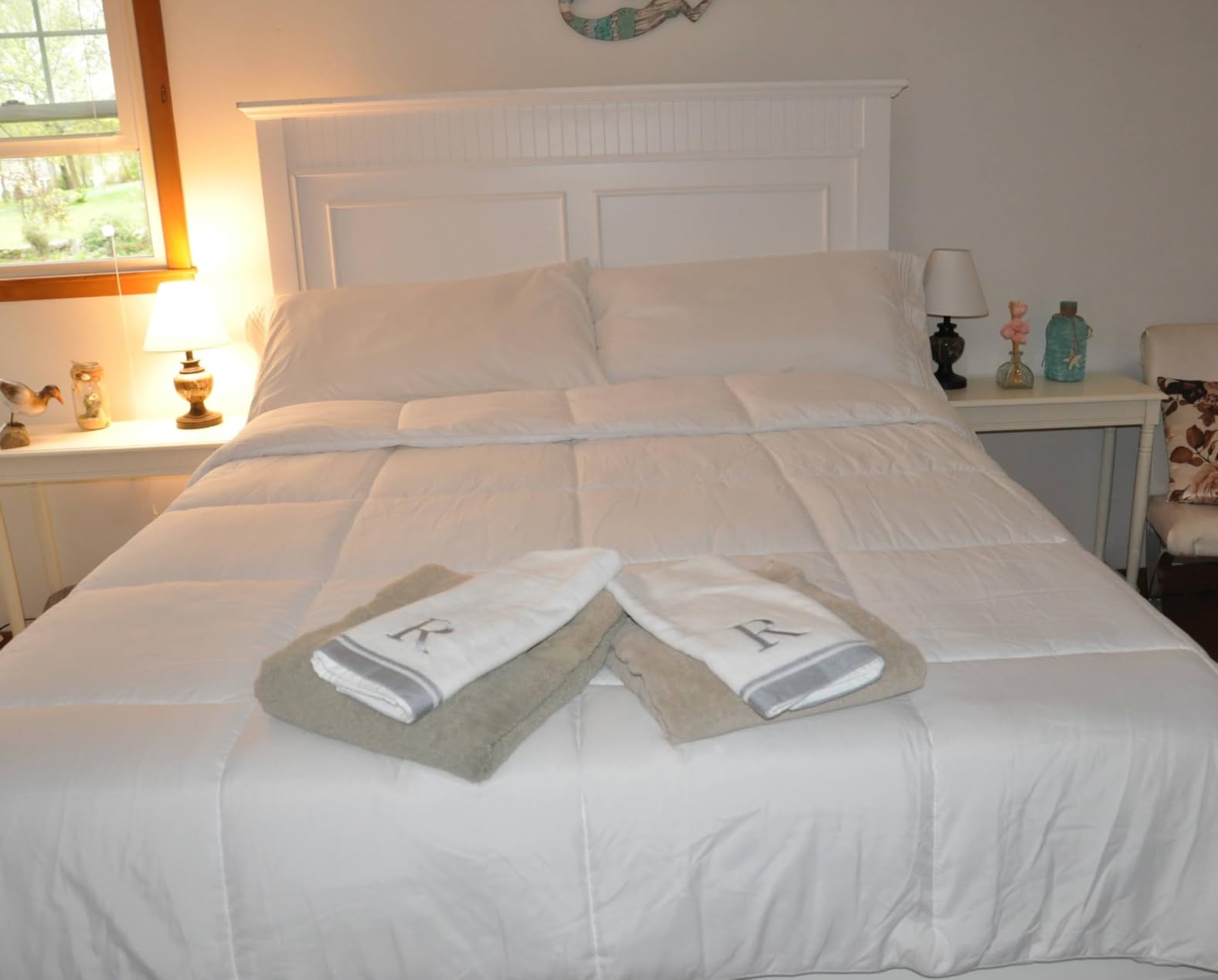 Utopia Bedding Comforter King Size, Duvet Insert, White, 90 x 102 Inches | Soft and Fluffy Down Alternative Bed Comforter, All Season, Breathable, Corner Tabs, Box Stitched, Durable, Machine Washable customer photo 1