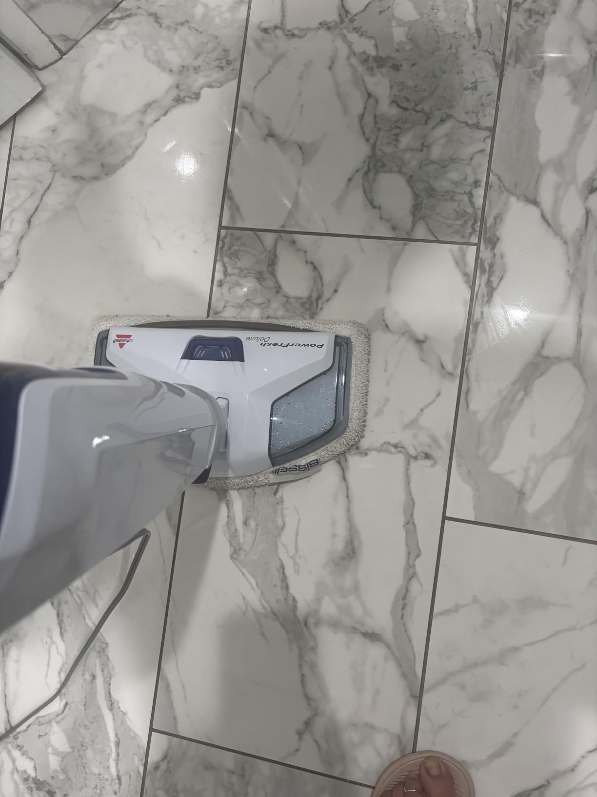 Bissell PowerFresh Deluxe 1806 Steam Mop for Tile, Hardwood & Sealed Floors w/Built-in SpotBoost Brush, Fast 30-Second Warm-Up, Variable Steam Levels, Fresh Scent Discs Compatible customer photo 2