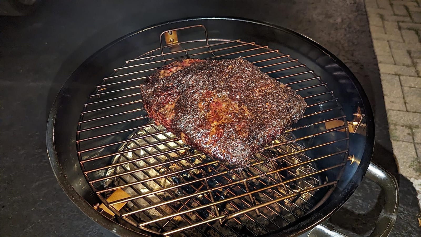 Cuisinart 18” Vertical Charcoal Smoker, Integrated Thermometer, Water Bowl and Dual Vents Perfect for Smoked Brisket, Chrome Plated Grates Smoker Grill for BBQ, Camping, Tailgates customer photo 1