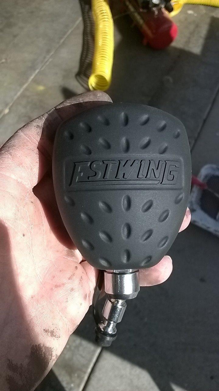 Estwing EMPN Pneumatic Mini Palm Nailer with Magnetic Tip customer photo 1