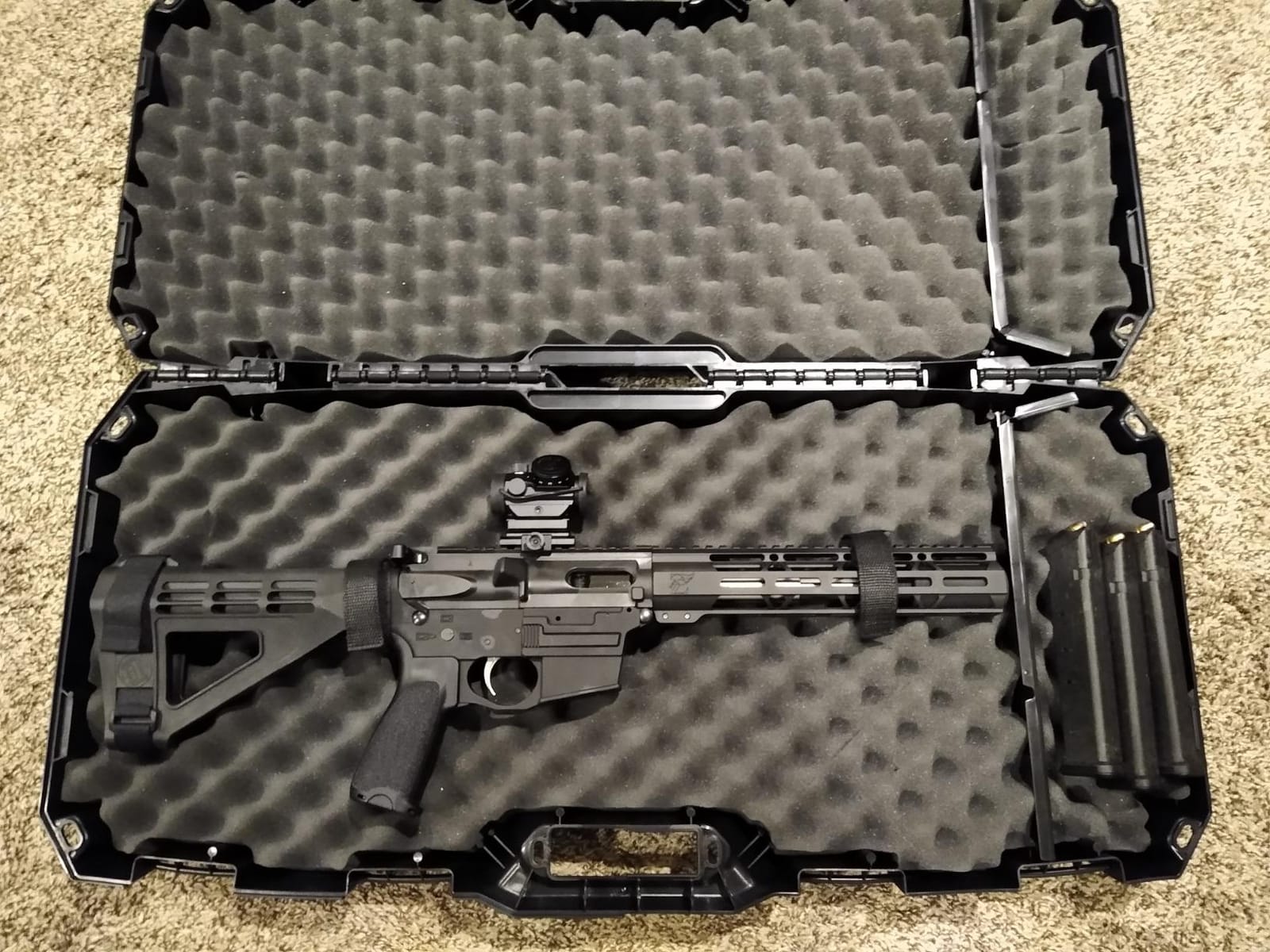 Flambeau Outdoors 32in PDW Hard Case with Zerust, Foam Lined, TSA Ready customer photo 2