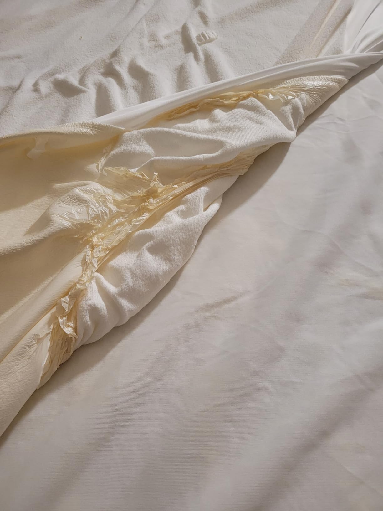 King Size Mattress Protector Bed Bug Waterproof Zippered Cover - Hypoallergenic Premium Quality Encasement Protects Against Liquids, Dust - Breathable, Noiseless White customer photo 1