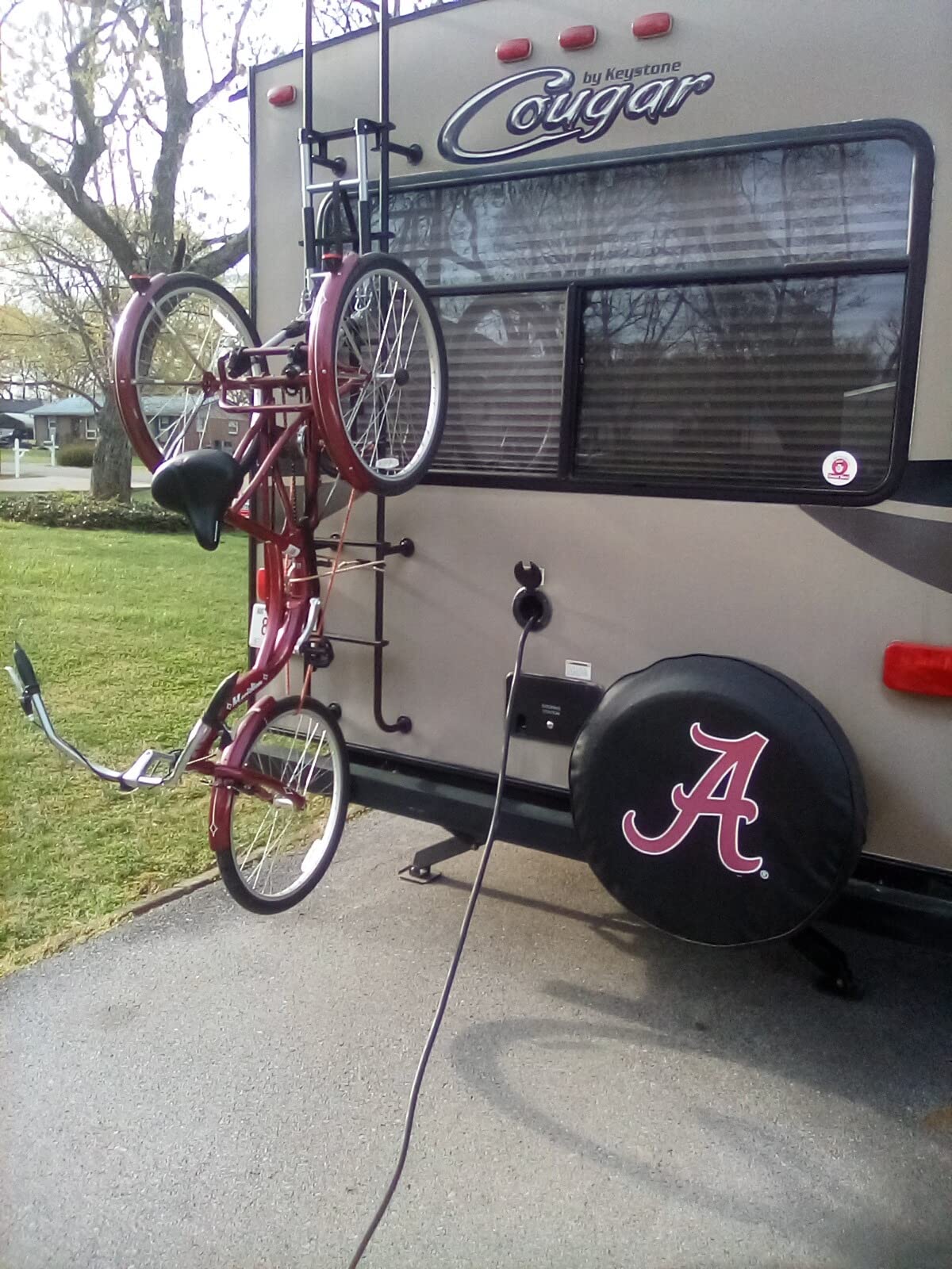 Camco RV Camper Ladder Mount Folding Bike Rack, Heavy-Duty Steel, 51492 customer photo 1