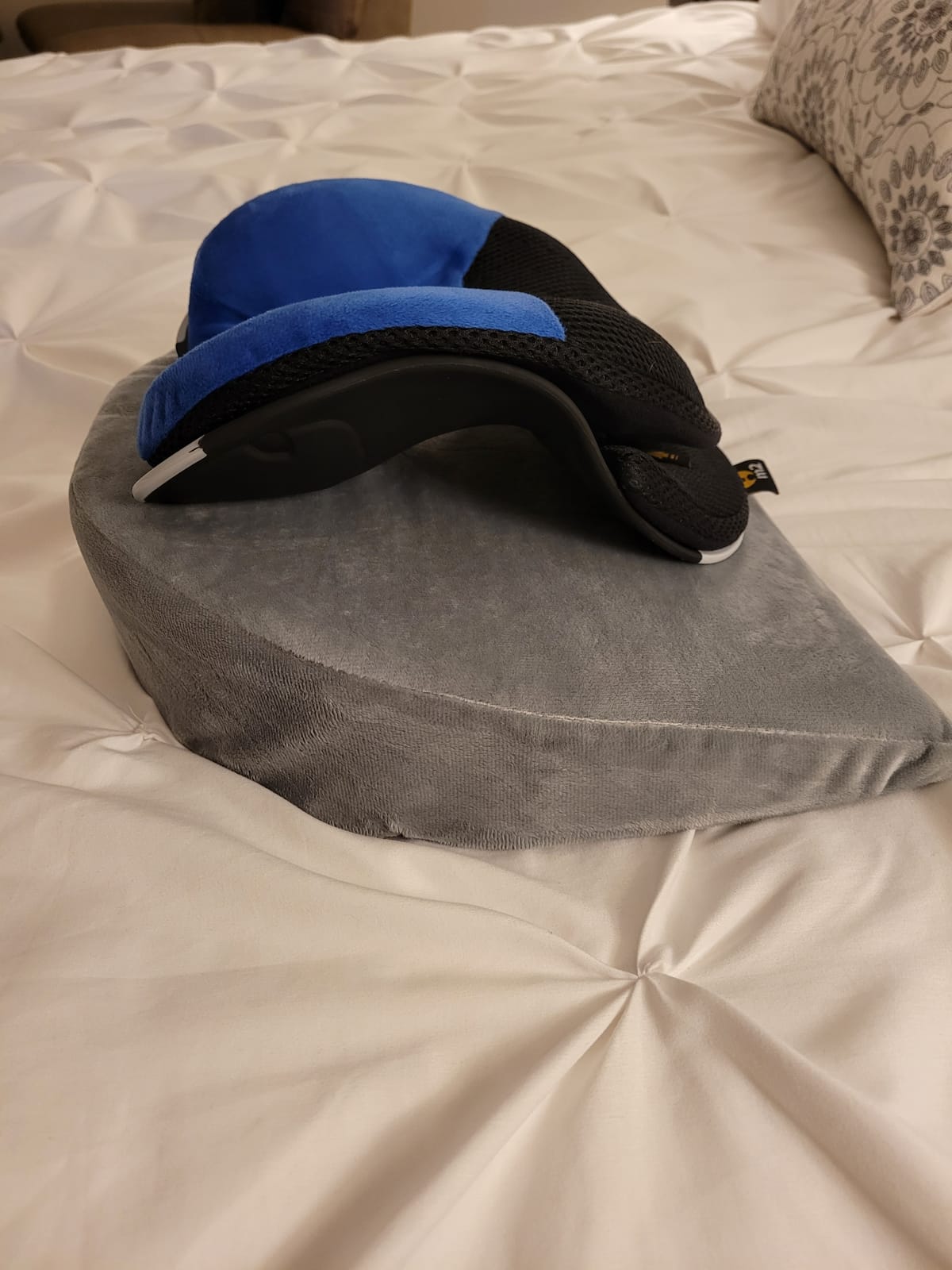 OCCObaby Pregnancy Wedge Pillow for Maternity | Memory Foam Pregnancy Pillow for Sleeping, Belly, Knees, Back and Legs | Maternity Wedge Pillow for Belly Support During Side Sleeping customer photo 1