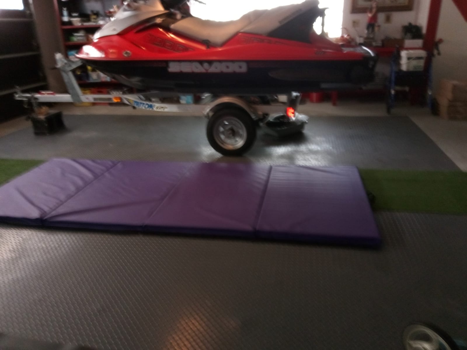 BalanceFrom 10x4 Feet 4-Panel Folding Gymnastics Mat – 2-Inch Thick Pad with Vinyl Surface and Carrying Handles for Tumbling, Yoga, Pilates, Home Workouts, and Martial Arts customer photo 2