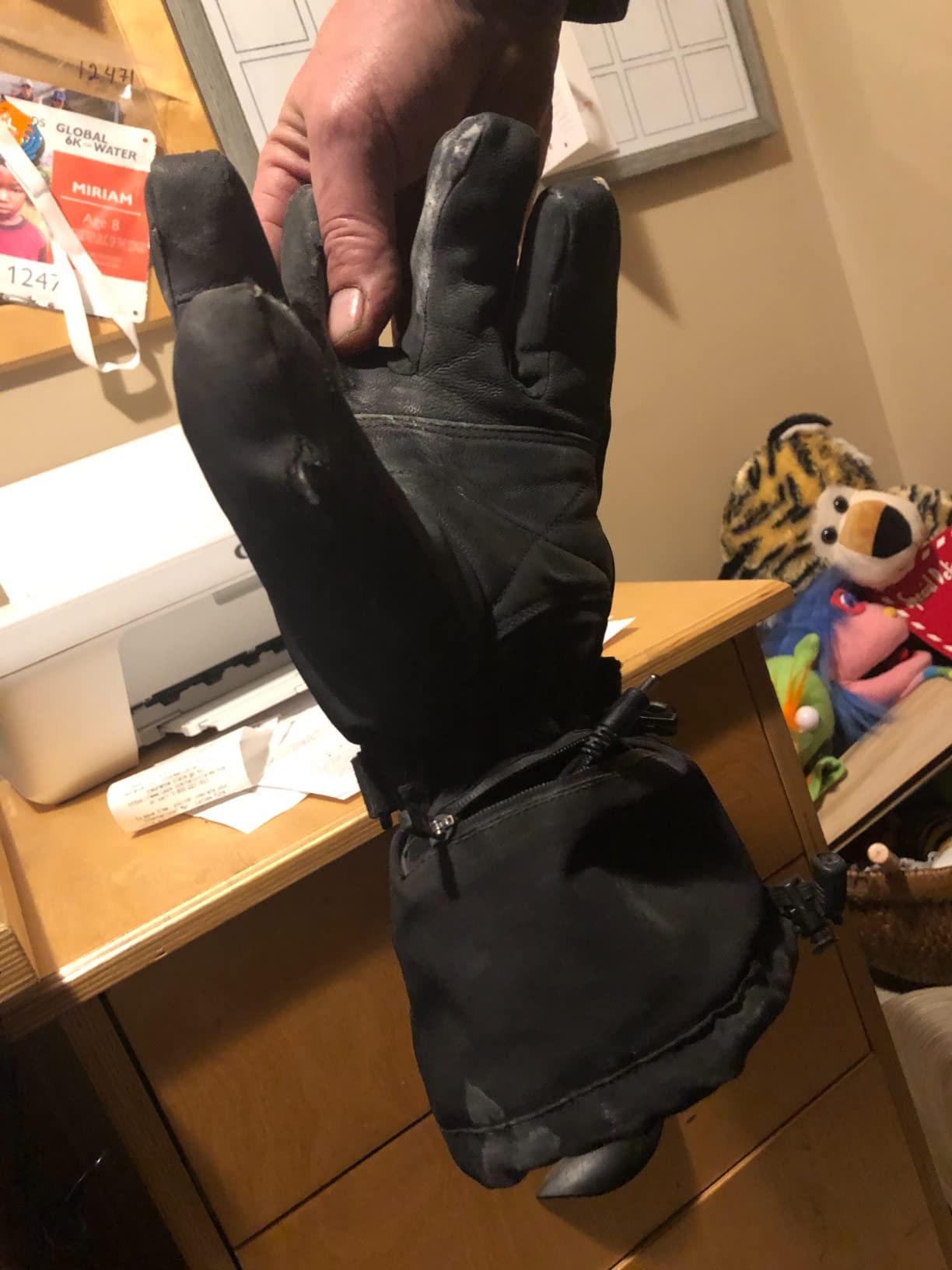 SAVIOR HEAT Heated Gloves for Men Women, Rechargeable Electric Heated Leather Skiing and Snowboarding Gloves customer photo 2