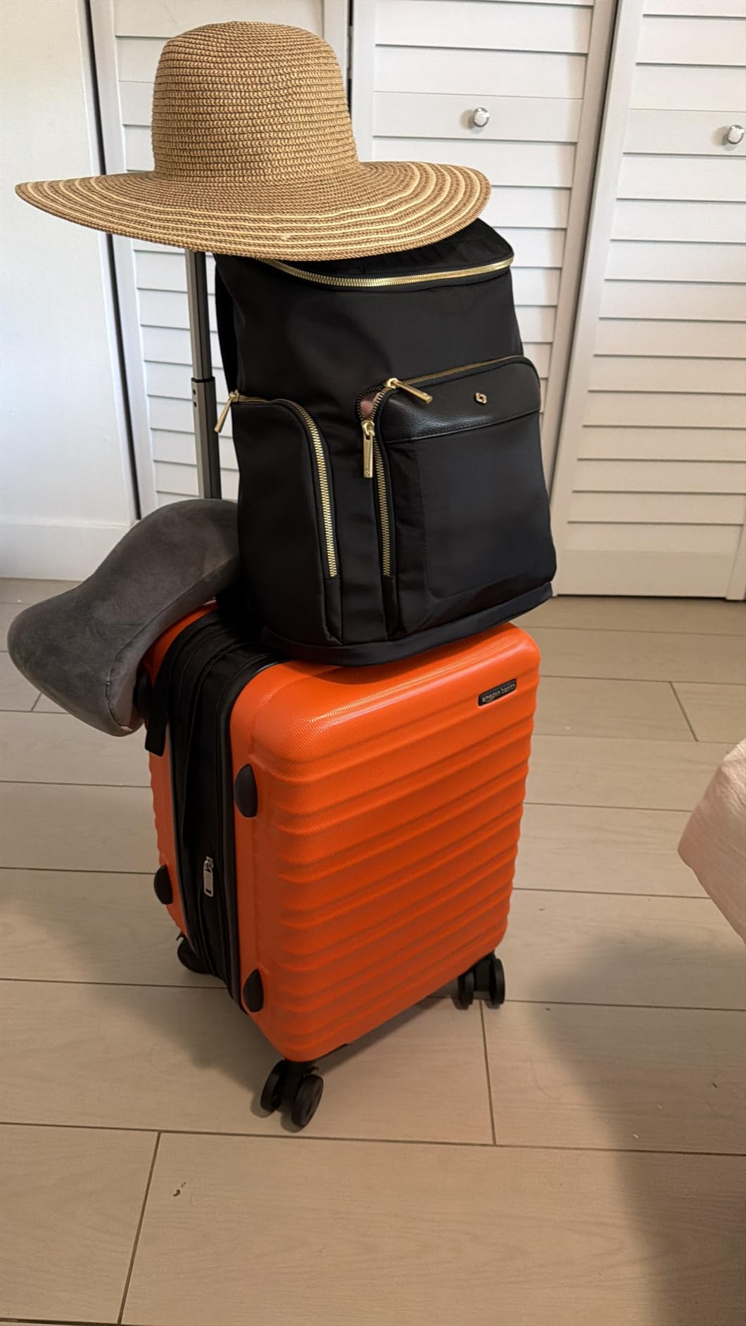 Amazon Basics 3-Piece Hardshell Spinner Luggage Set (21