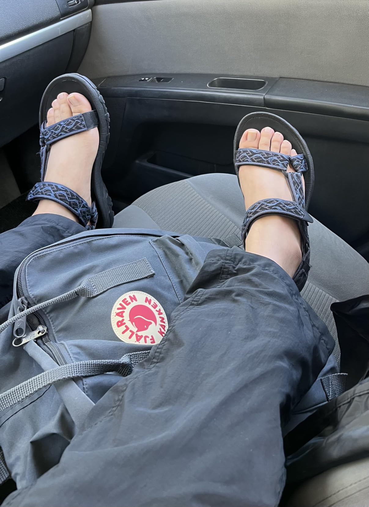 Teva Men's Hurricane 4 Sandals customer photo 1