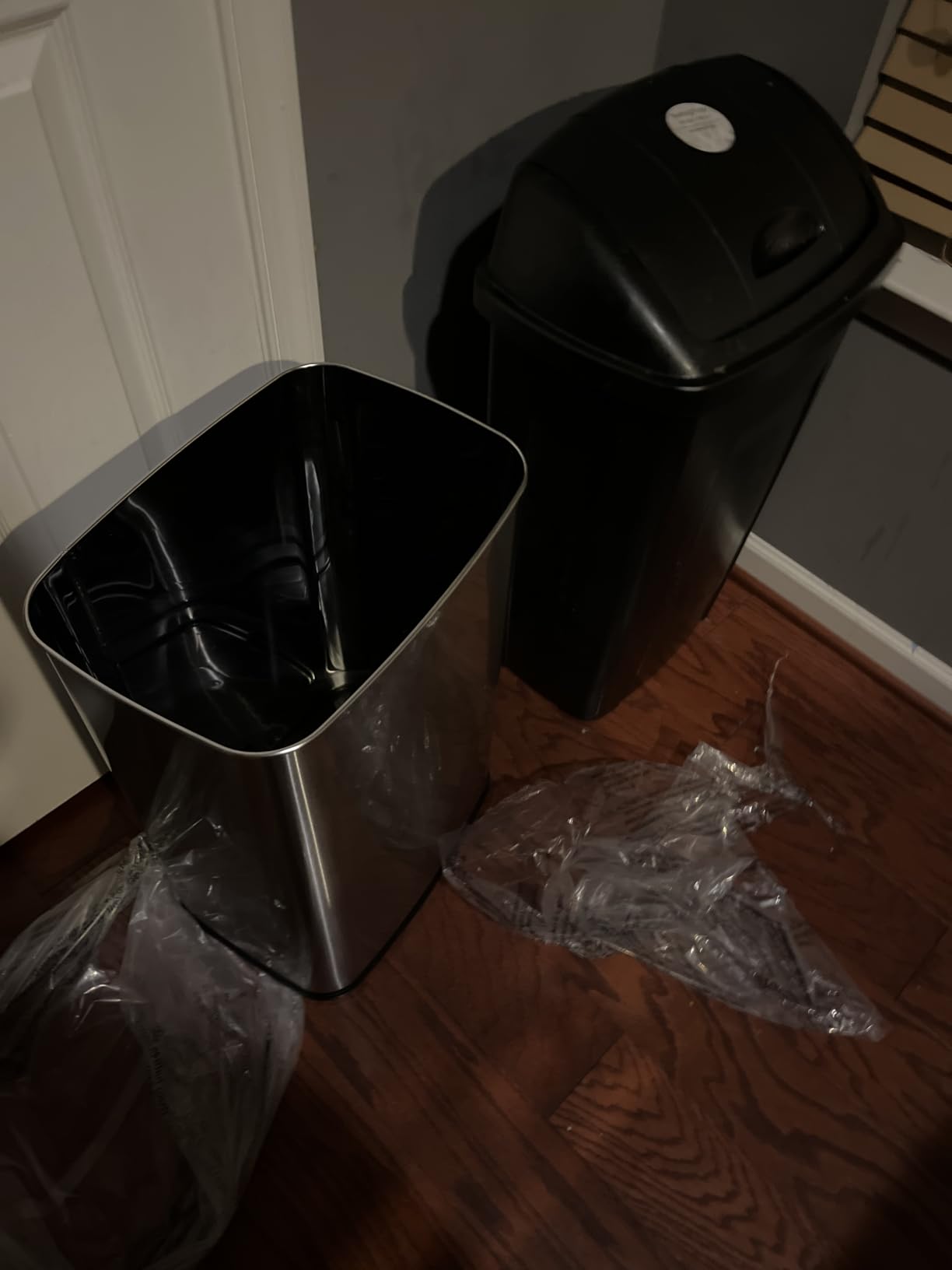 Ninestars 13 Gallon Automatic Trash Can, 50L Touchless Motion Sensor Garbage Can with Odor-Sealing Lid, Rectangular Stainless Steel, Silver Trim customer photo 1