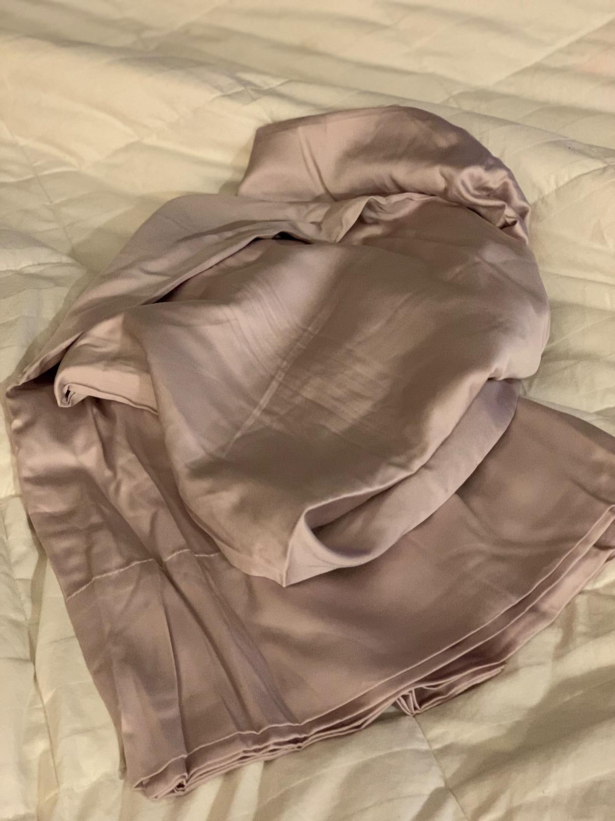 Hotel Sheets Direct 4 Piece Bed Sheet Set Queen Size, 100% Viscose Derived from Bamboo Sheets Set with 2 Pillowcases, Cooling & Breathable Luxury Bedding, Moisture-Wicking & Silky Soft Texture, Sand customer photo 1