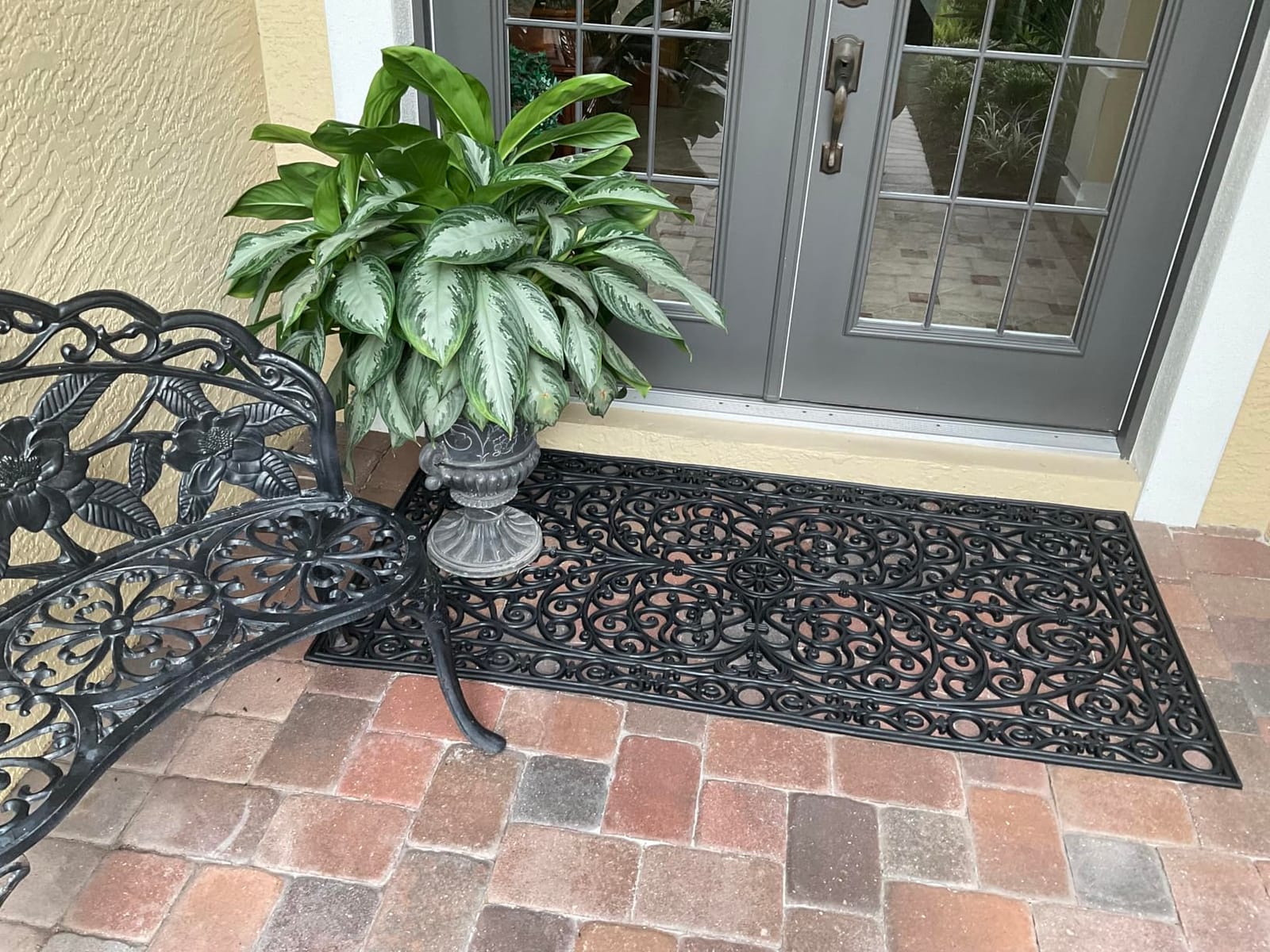 Calloway Mills 900222436 Gatsby Rubber Doormat 2' x 3' customer photo 2