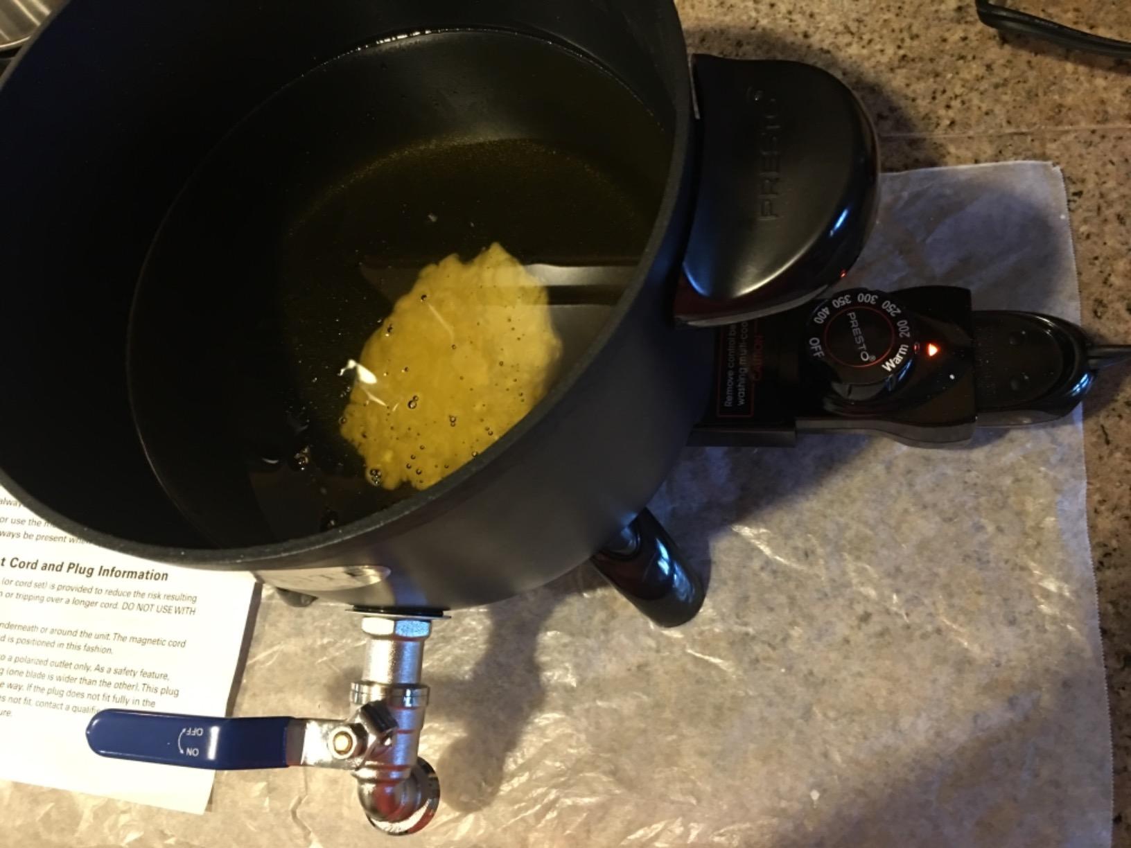 Wax Melter for Candle Making, Holds Approximately 7 Qts Or 14 Lbs of Melted Wax, Wax Melter Has Easy Pour Valve, by Soylite Candles customer photo 2