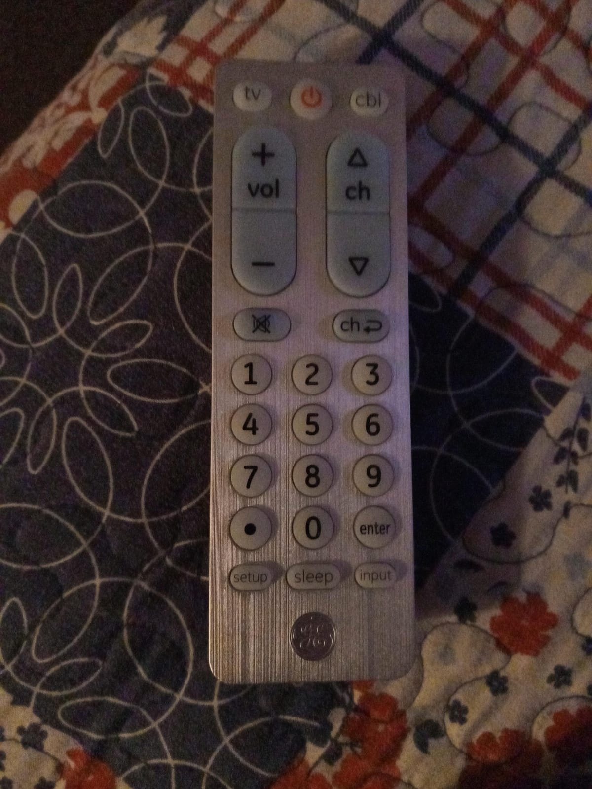 GE Big Button Universal Remote Control for Samsung, Vizio, LG, Sony, Roku, Smart TVs, 2-Device, Silver, 33701 customer photo 2