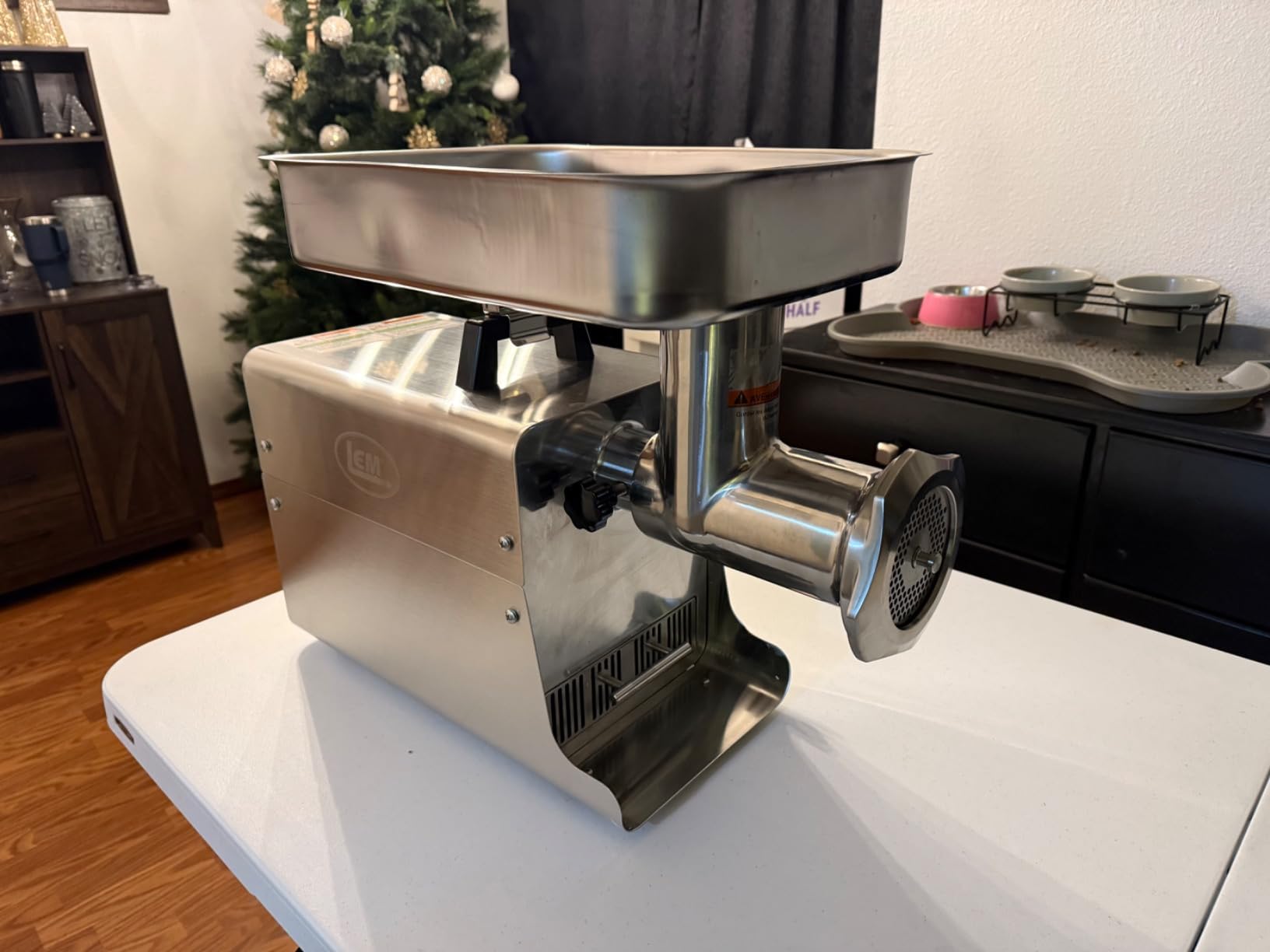 LEM Products BigBite #32 Meat Grinder, Electric Meat Grinder | For Professional and Home Use, Heavy-Duty Food Processor for Grinding and Sausage Stuffing, 1.5 HP, Stainless Steel customer photo 1