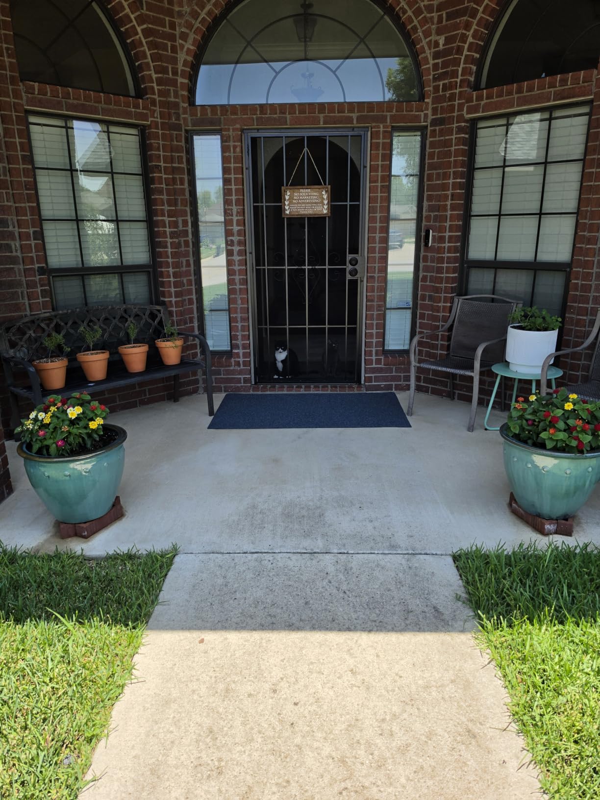WaterHog Boxwood Front Door Mat Indoor Outdoor Entrance, All-Weather Mats | Heavy Duty Outdoor Doormats, Non-Slip Rubber Backing, Dirt & Moisture Trapper, Low Profile, Made in USA, 23