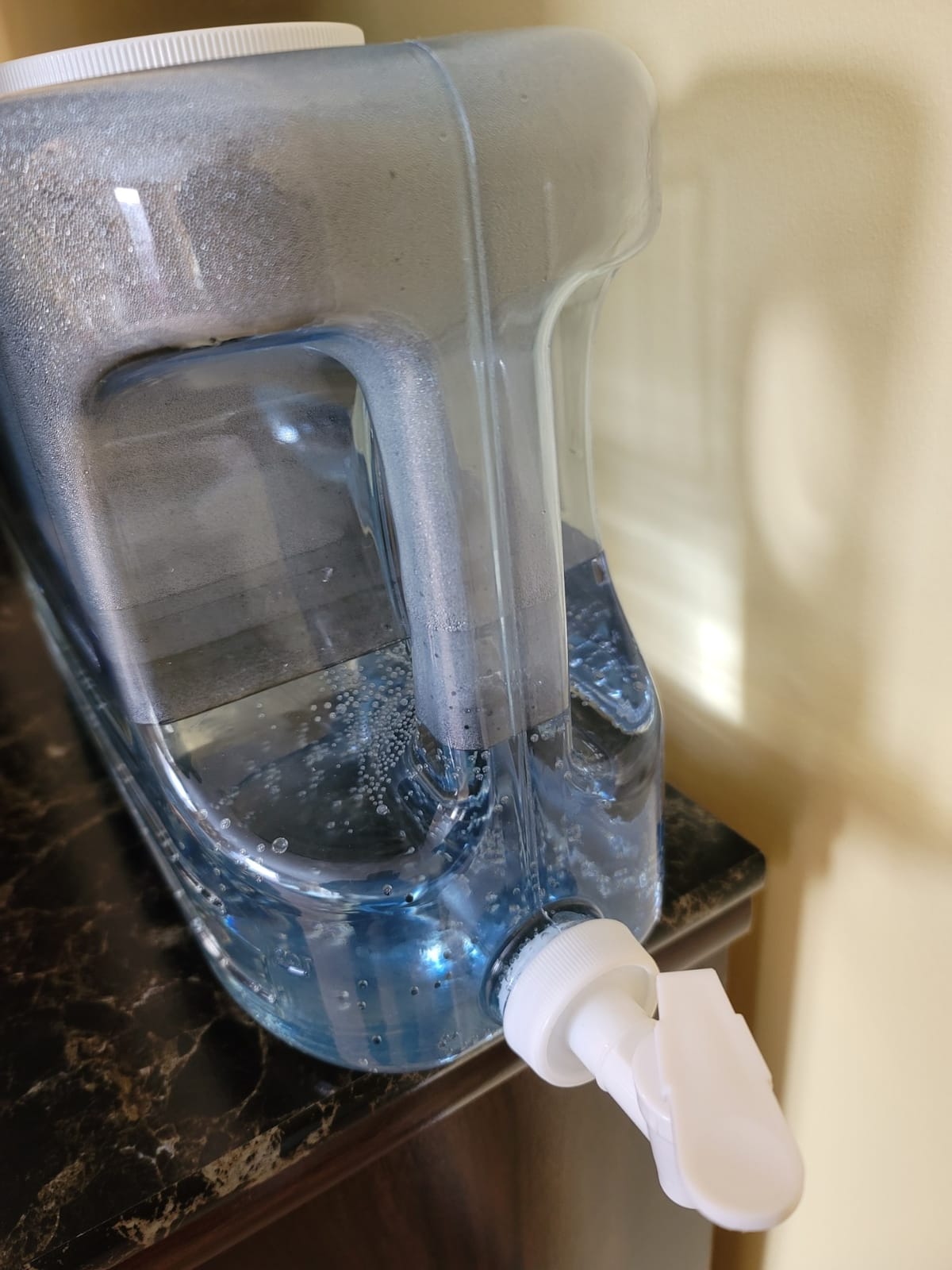 Arrow Oasis Drink Dispenser for Fridge, 2.5 Gallon - Plastic Beverage Dispenser with Spigot - Clear Space-Saving Design with Handle - Ideal for Water, Juice & Iced Tea - BPA Free - Made in USA customer photo 2