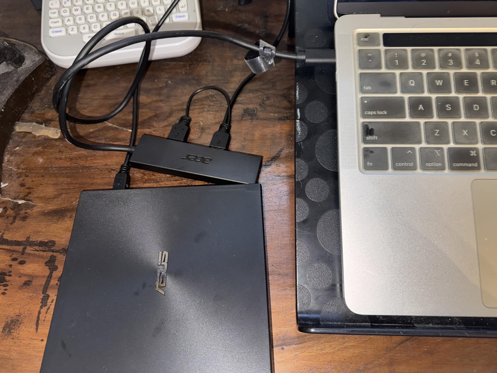 ASUS ZenDrive Black 13mm External 8X DVD/Burner Drive +/-RW with M-Disc Support, Compatible with Both Mac & Windows and Nero BackItUp for Android Devices (USB 2.0 & Type-C Cables Included) customer photo 2