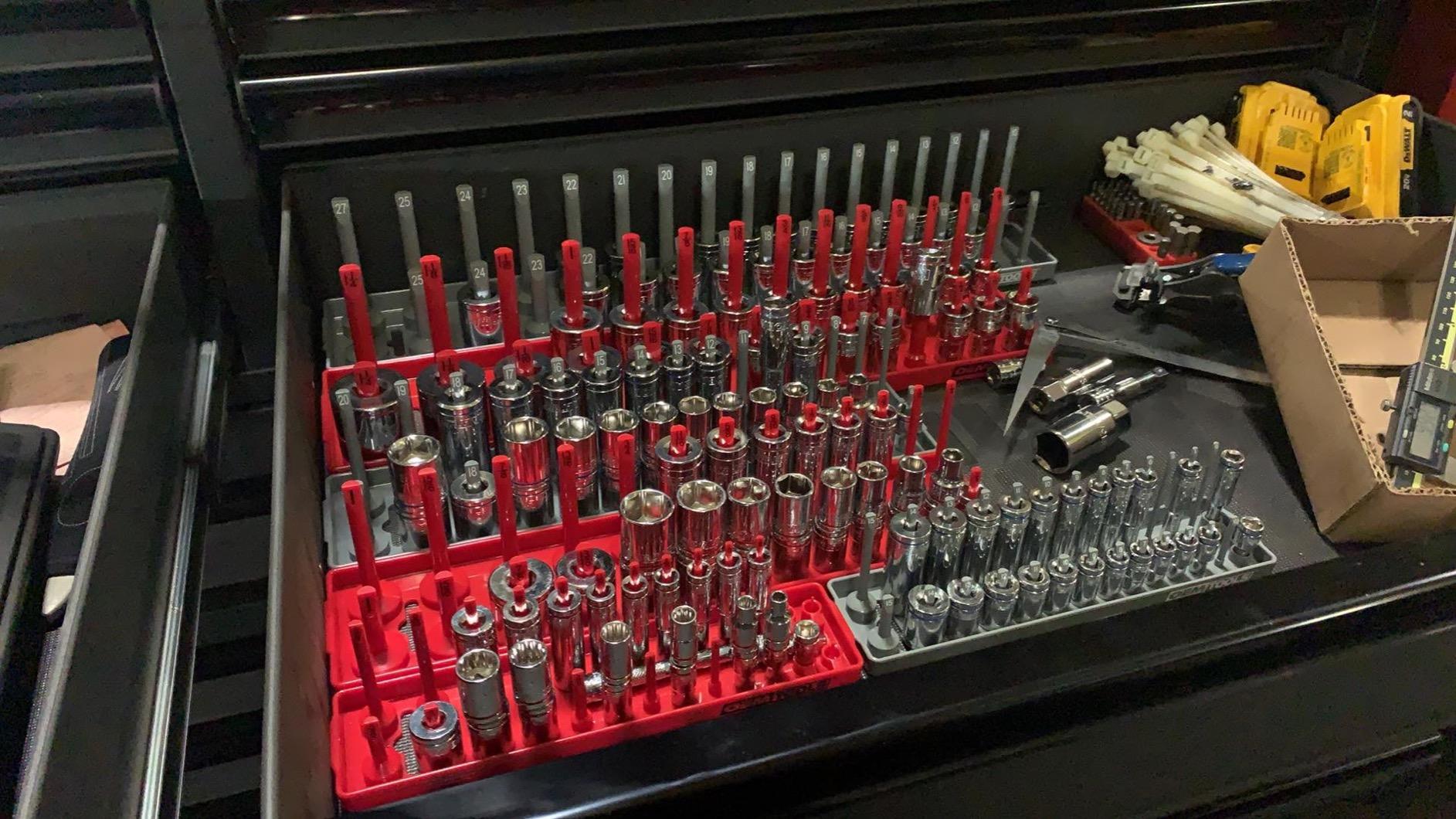 OEMTOOLS 22233 6-Pc SAE & Metric Socket Tray Set for Sizes 1/4