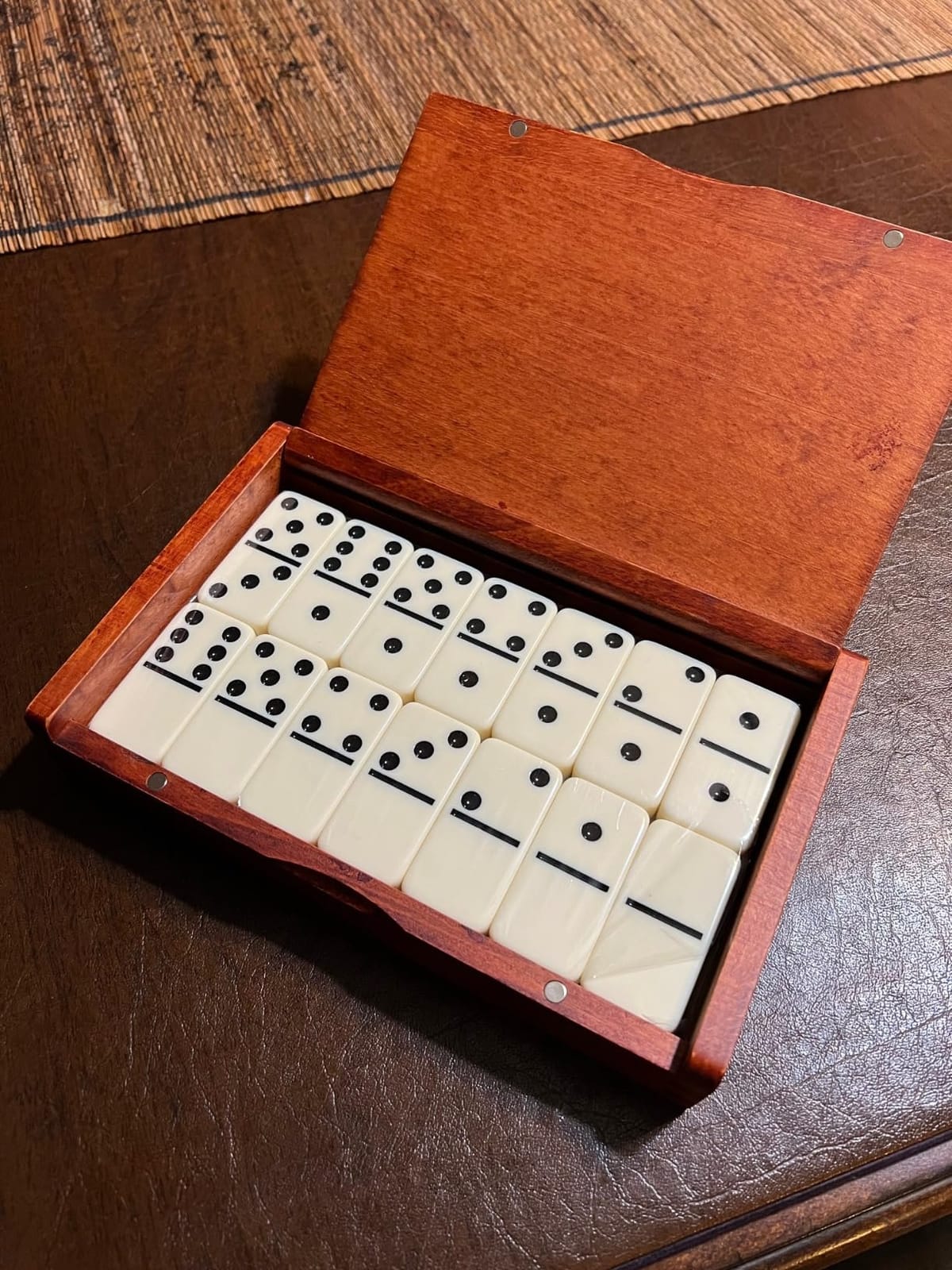 Yellow Mountain Imports 28 Tiles Double 6 Dominoes (Pips/Dots) Game Set - Jumbo Tournament Size Dominos with Dark Oak Wood Case customer photo 2