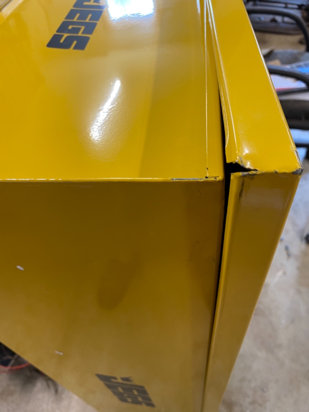 Parts Washer [40-Gallon Tank] | Solvent Capacity: 24-Gallon, 115V/60Hz, Max Pump Output: 5 gpm customer photo 2