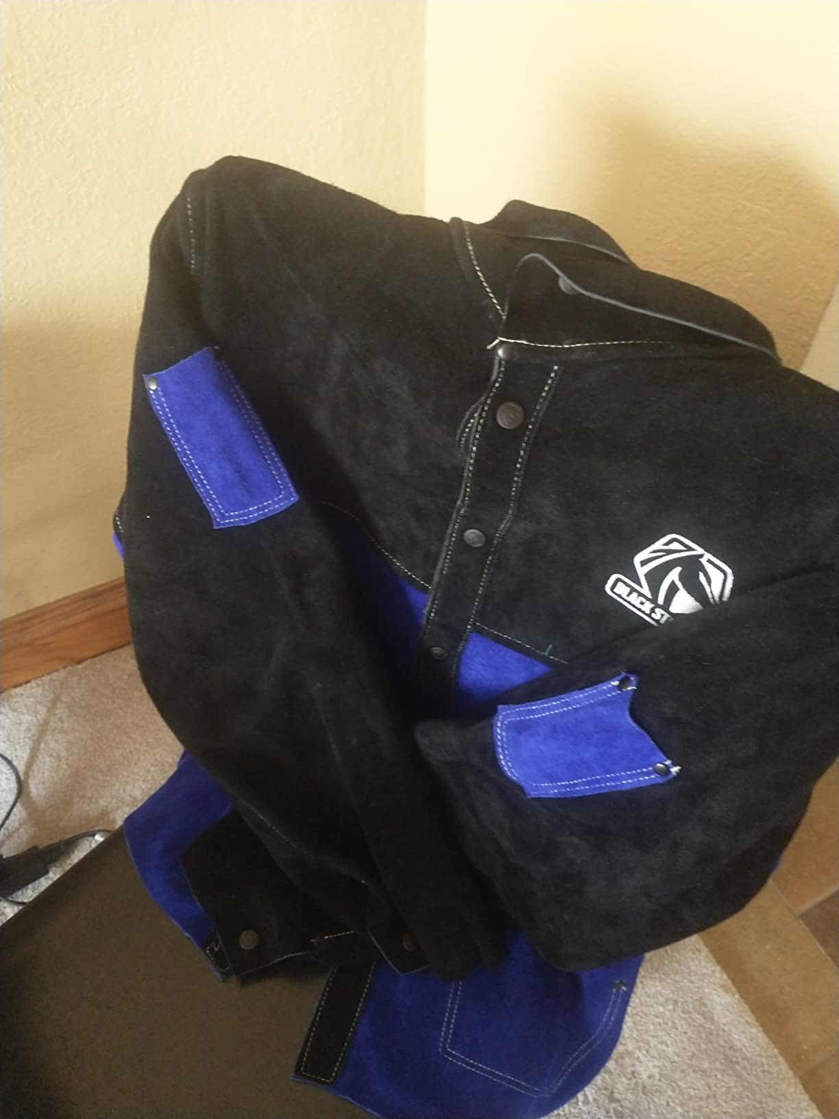 Black Stallion (JL1030 Color Block Leather Welding Jacket, Premium Split Cowhide Leather, Black/Blue customer photo 2