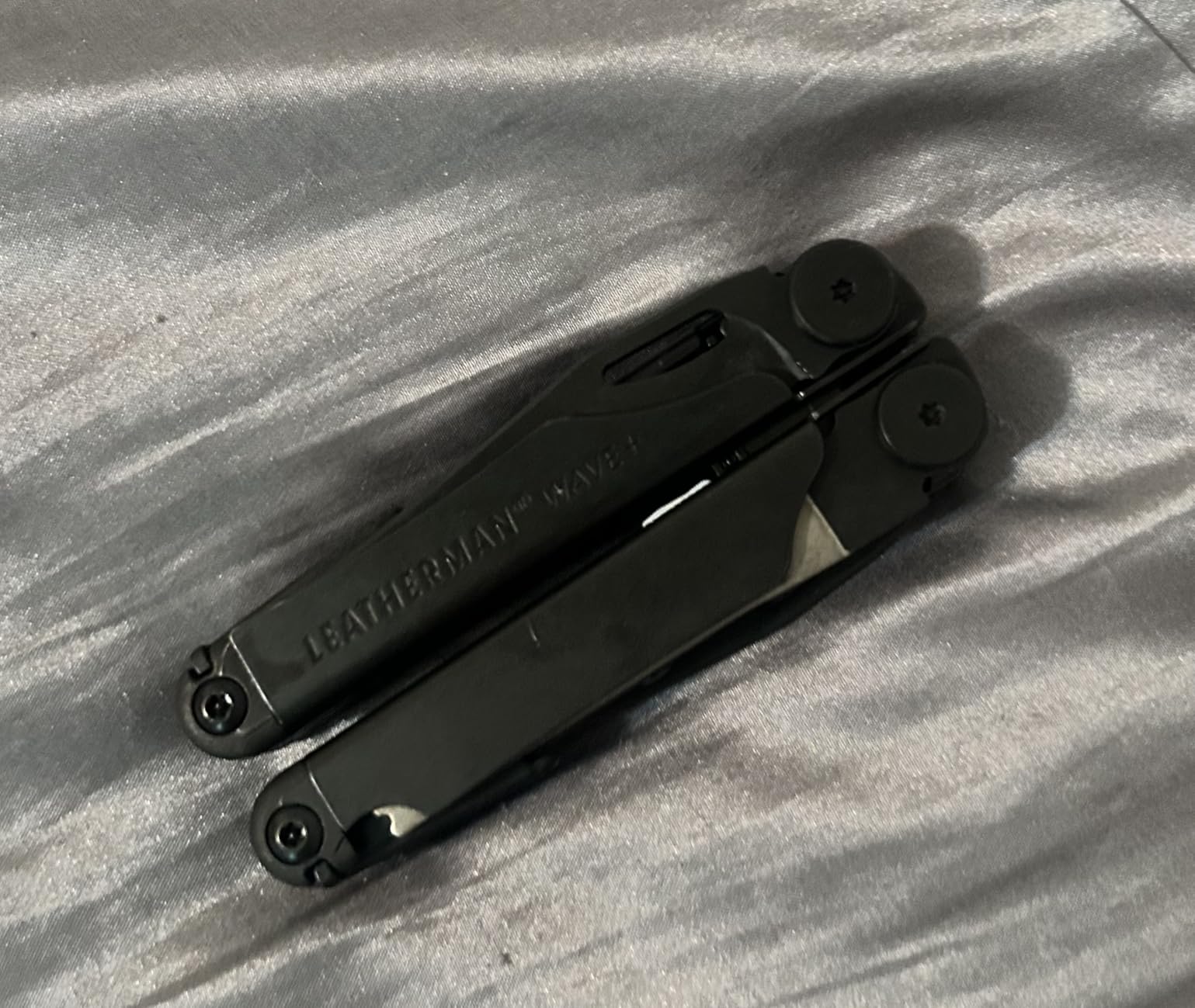 LEATHERMAN Wave Plus 18-in-1 Multi-Tool, DIY and Outdoors, Black | Outside-Accessible Blades, Replaceable Wire Cutters, Spring-Action Scissors, Locking Tools customer photo 1