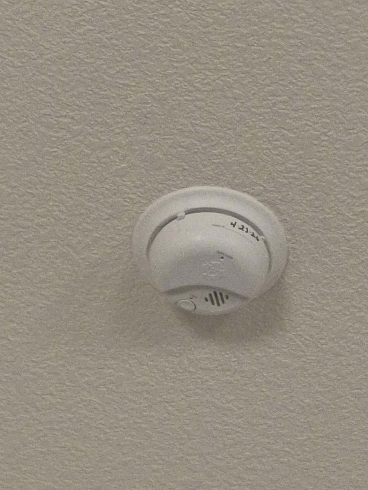 First Alert BRK SMI100-AC Hardwired Smoke Detector with Battery Backup, 6-Pack customer photo 1